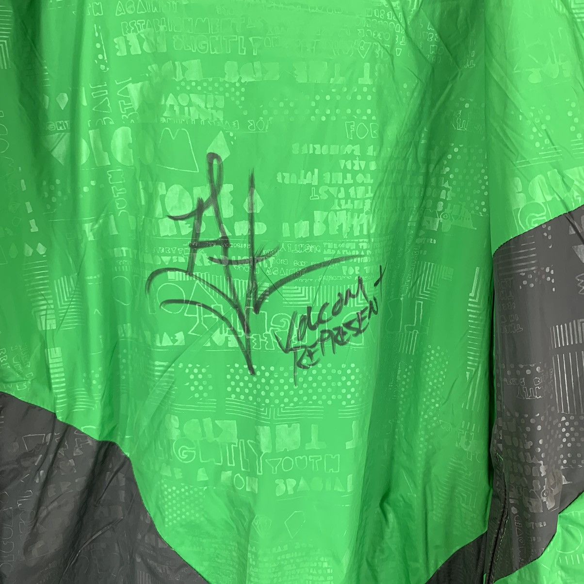 Volcom VOLCOM SURF WEAR STYLE LIGHT ZIPPER JACKET Size US L / EU 52-54 / 3 - 10 Thumbnail