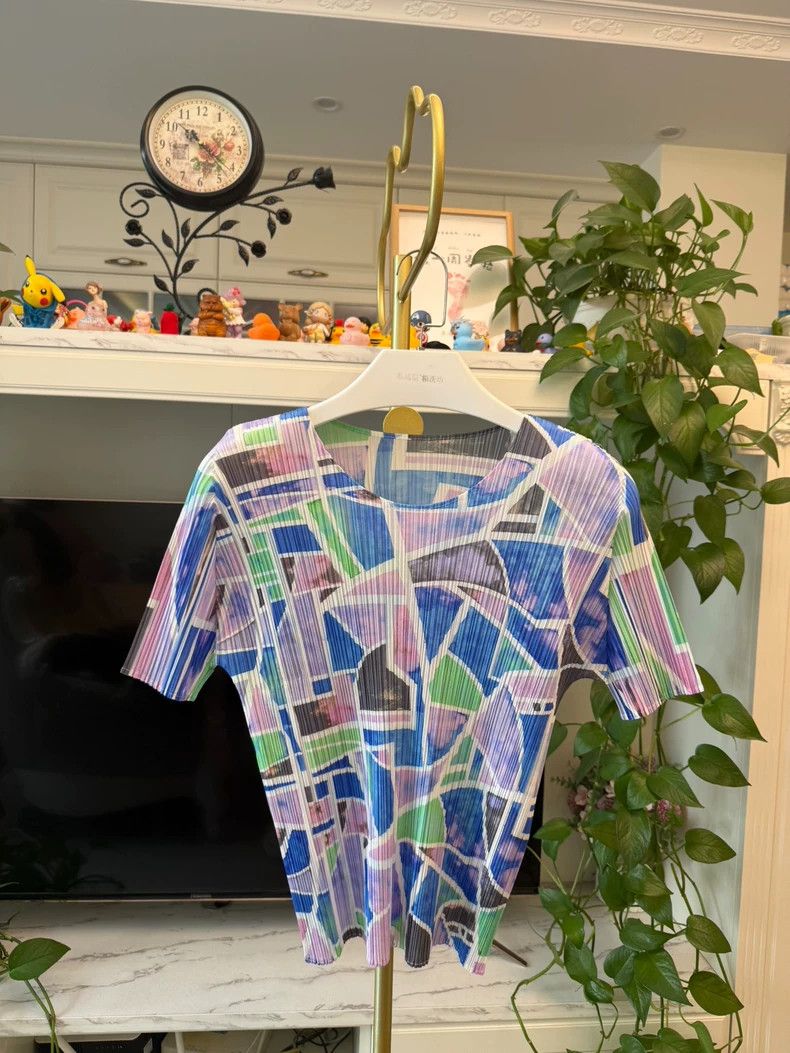 Issey Miyake Issey Miyake size:3 A short-sleeved top with color-blocked Size XS / US 0-2 / IT 36-38 - 1 Thumbnail