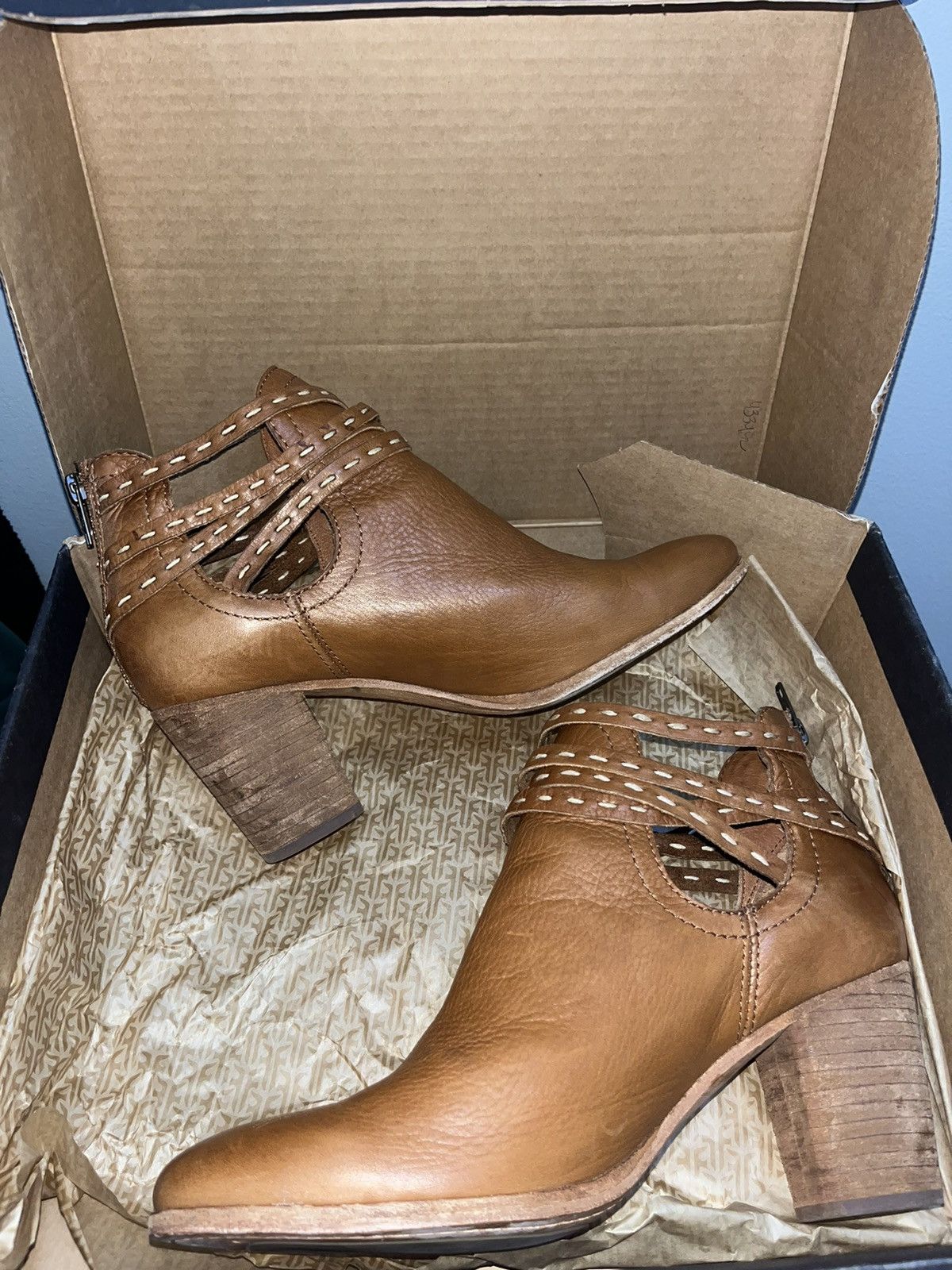 Frye Womens Naomi Pickstitch Shootie Ankle Booties Size US 9.5 / IT 39.5 - 2 Thumbnail