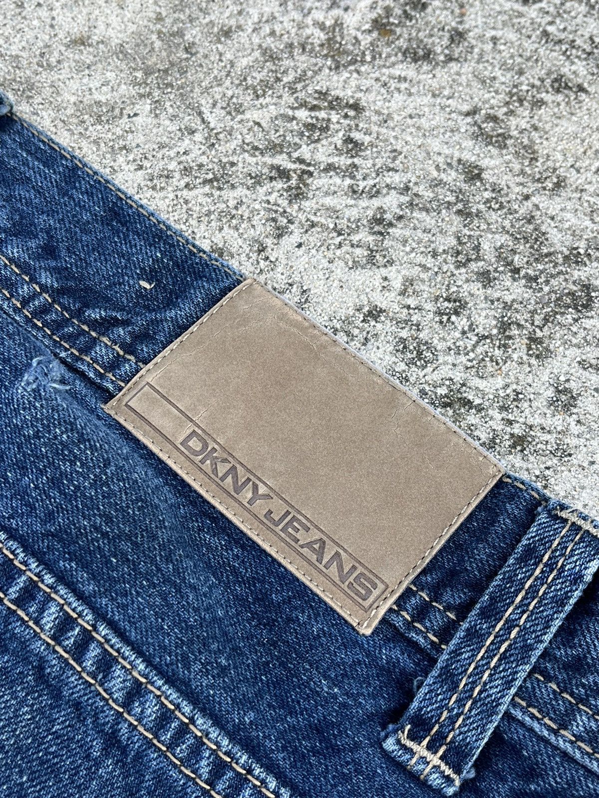 DKNY × JNCO × Vintage Vintage Y2K DKNY Soho Relaxed Baggy Jeans Size US 34 / EU 50 - 11 Thumbnail