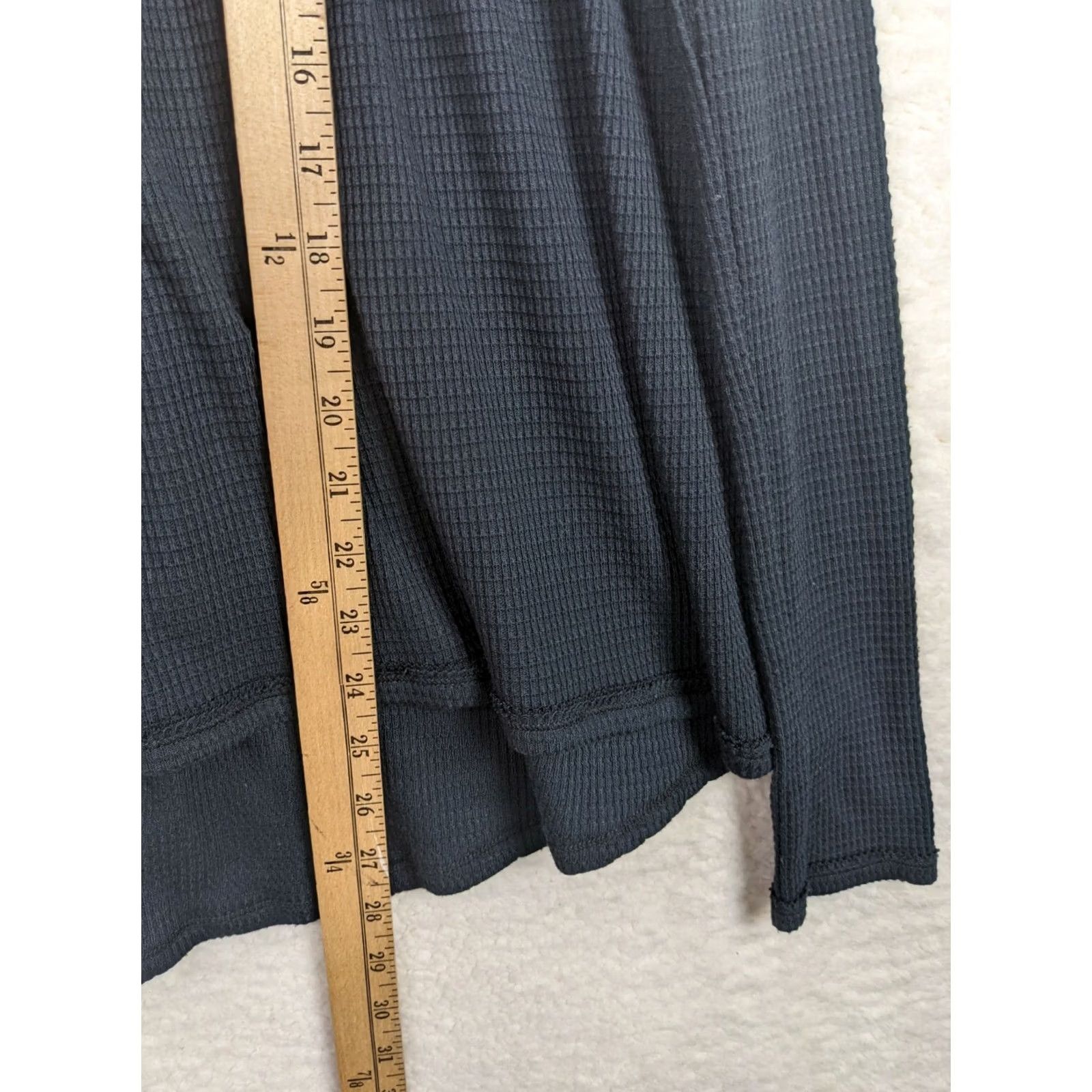 Vintage We The Free Women's Knit Top Navy Blue V-Neck Button-Down 1/2 Button XS Size XS / US 0-2 / IT 36-38 - 4 Thumbnail