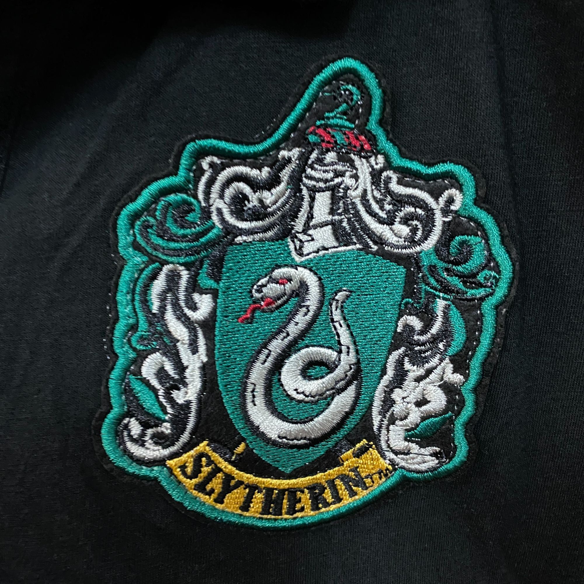 Warner Bros Harry Potter Juniors Slytherin Caped Polo Shirt XL Size US XL / EU 56 / 4 - 2 Thumbnail