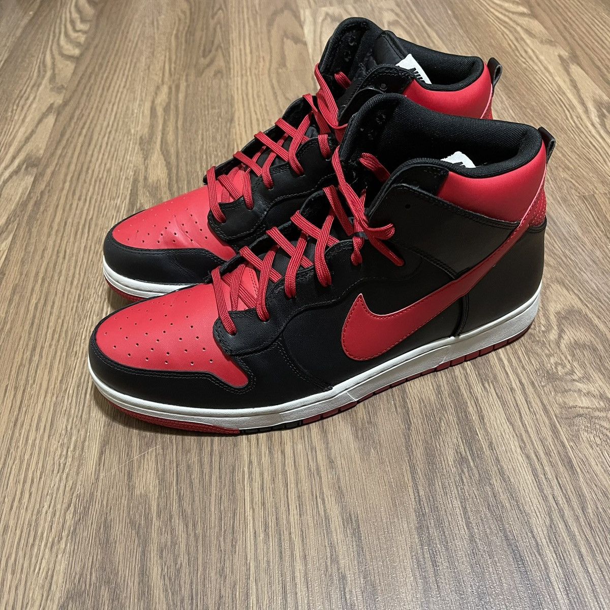 Nike SB 2014 Nike Dunk High CMFT - Bred Size US 13 / EU 46 - 6 Thumbnail