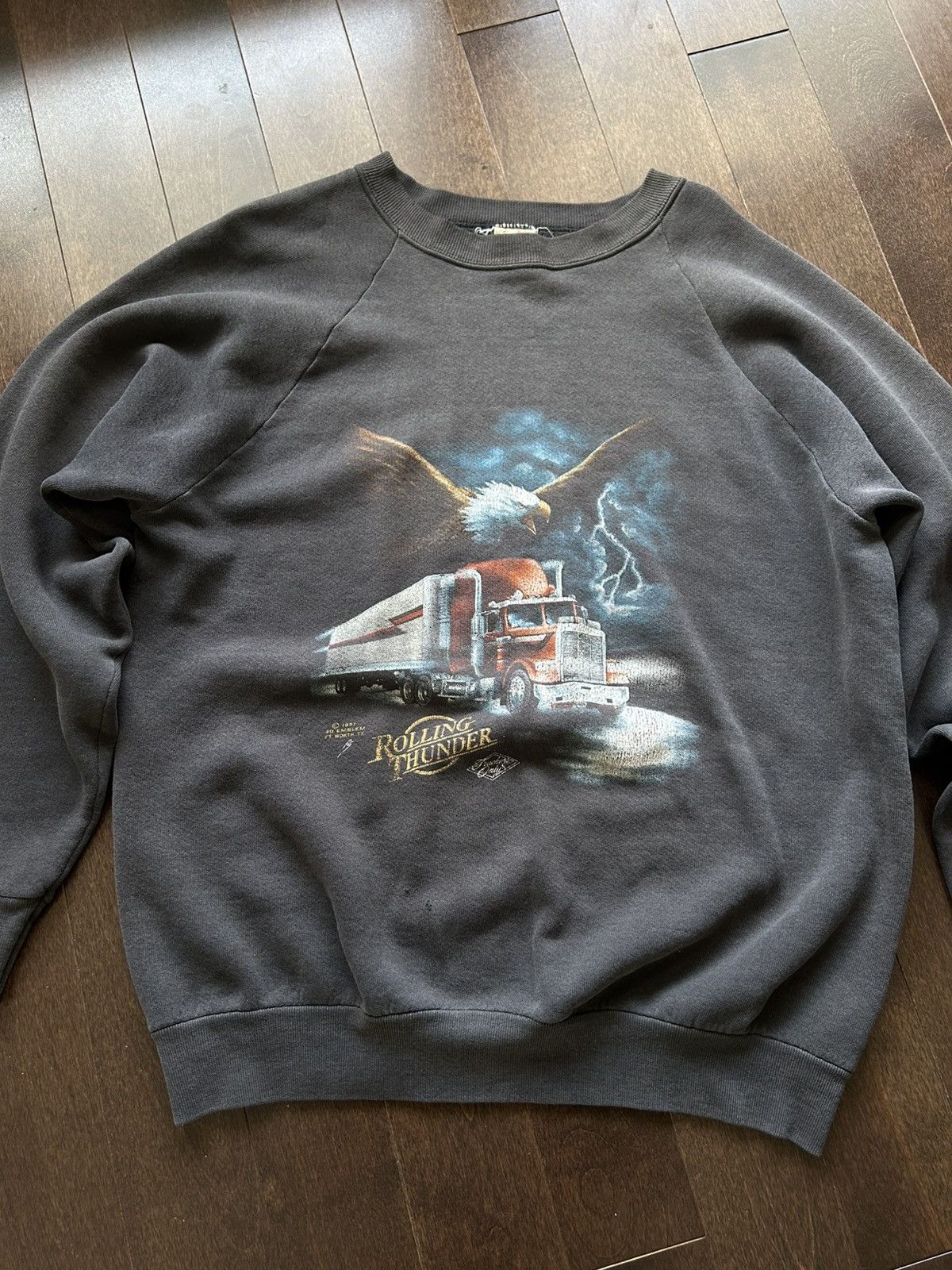 Fruit Of The Loom 1987 3D Emblem Trucker Vintage Crewneck Sweatshirt Size US L / EU 52-54 / 3 - 1 Thumbnail