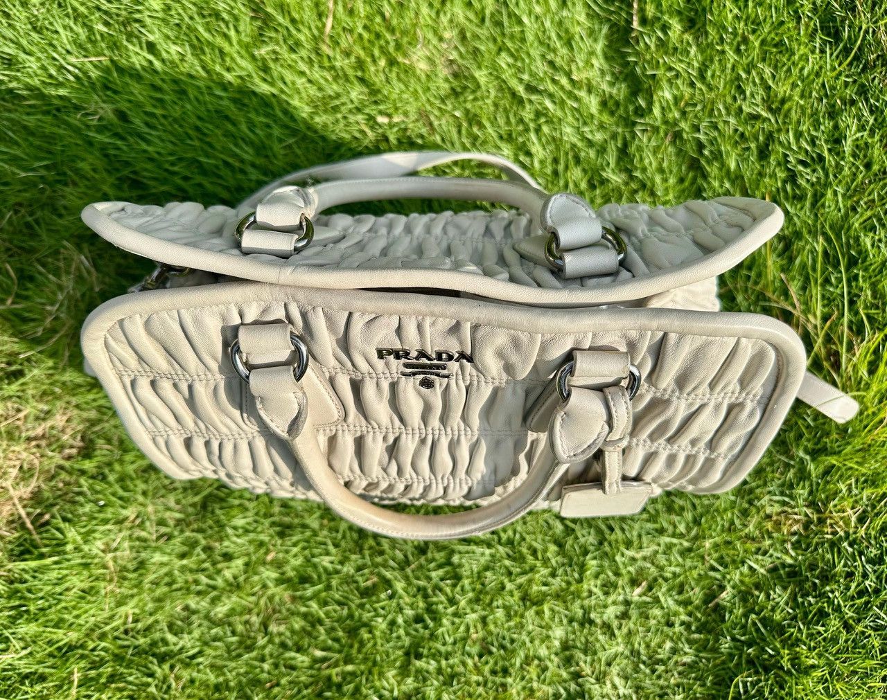 Prada Authentic Prada Nappa Gaufre Lambskin White Giacchio Tote Size ONE SIZE - 5 Thumbnail