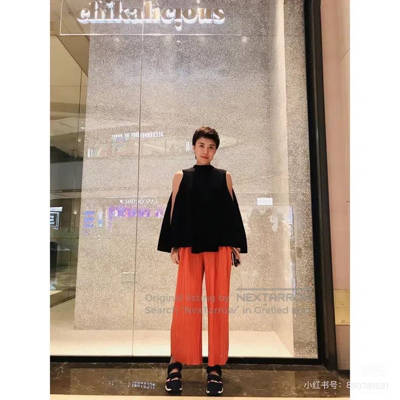 Issey Miyake Issey Miyake Red Statement Pants Size 25" / US 0 / IT 36 - 1 Thumbnail