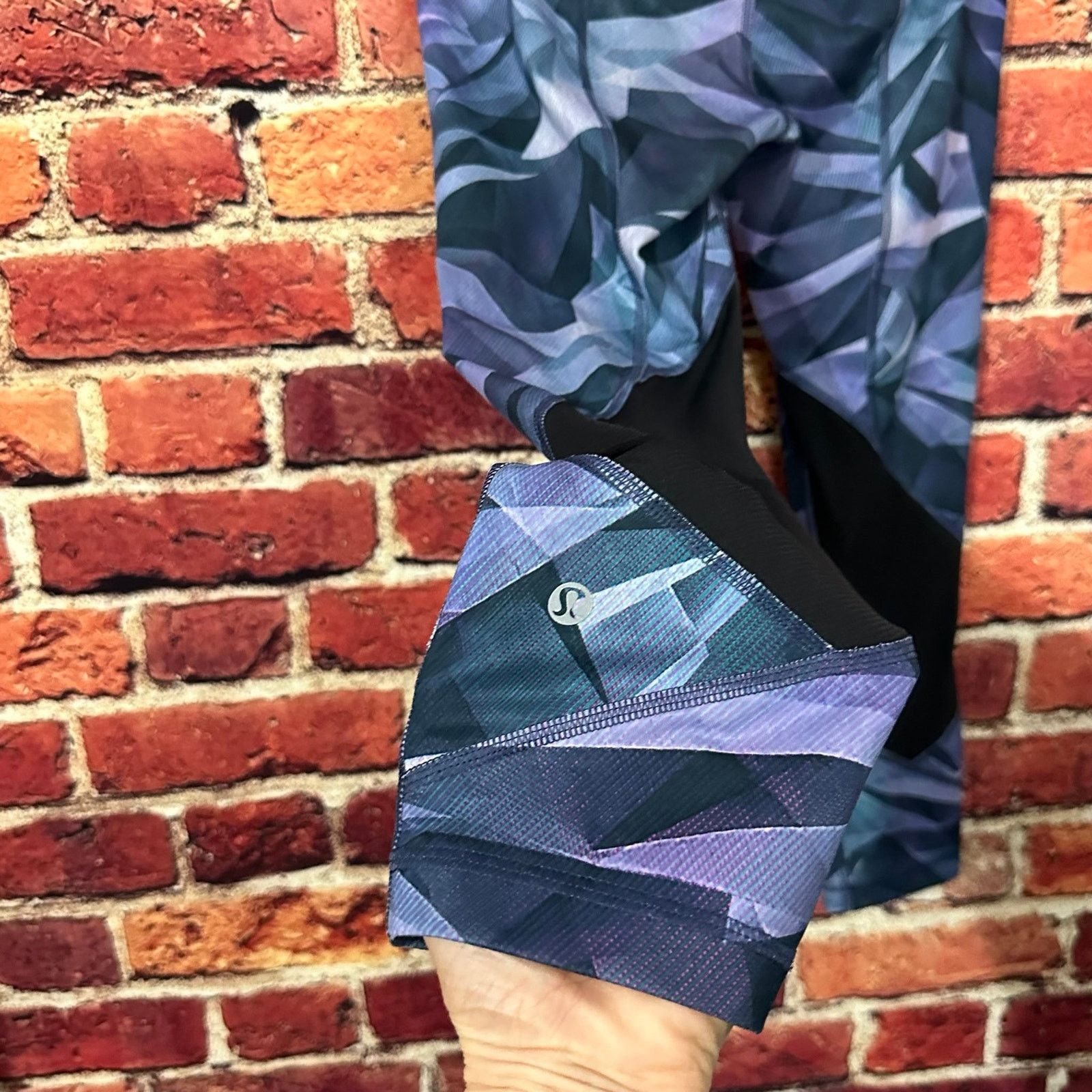 Lululemon lululemon leggings size 4 Size 27" / US 4 / IT 40 - 5 Thumbnail
