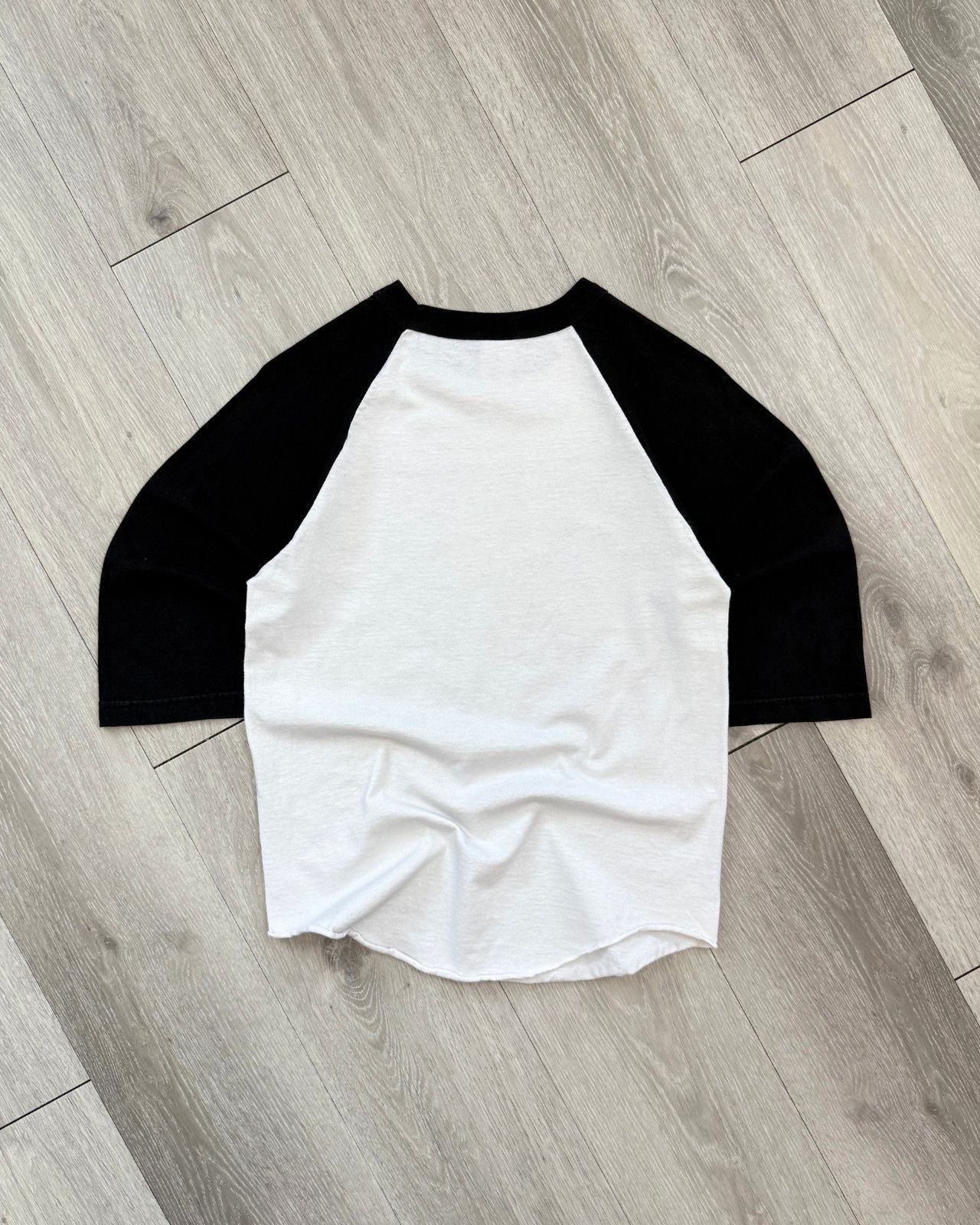 KISS Vintage KISS Hotter Than Hell Raglan 3/4 Sleeve Shirt Small Size US S / EU 44-46 / 1 - 2 Thumbnail