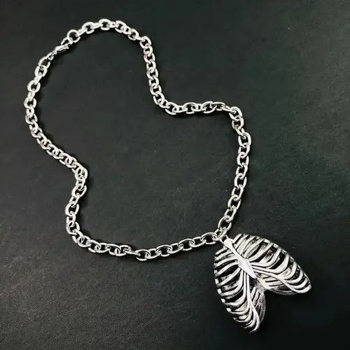 Other Chunky Punk Goth Human Ribs Skeleton bones Necklace Choker Size ONE SIZE - 3 Thumbnail