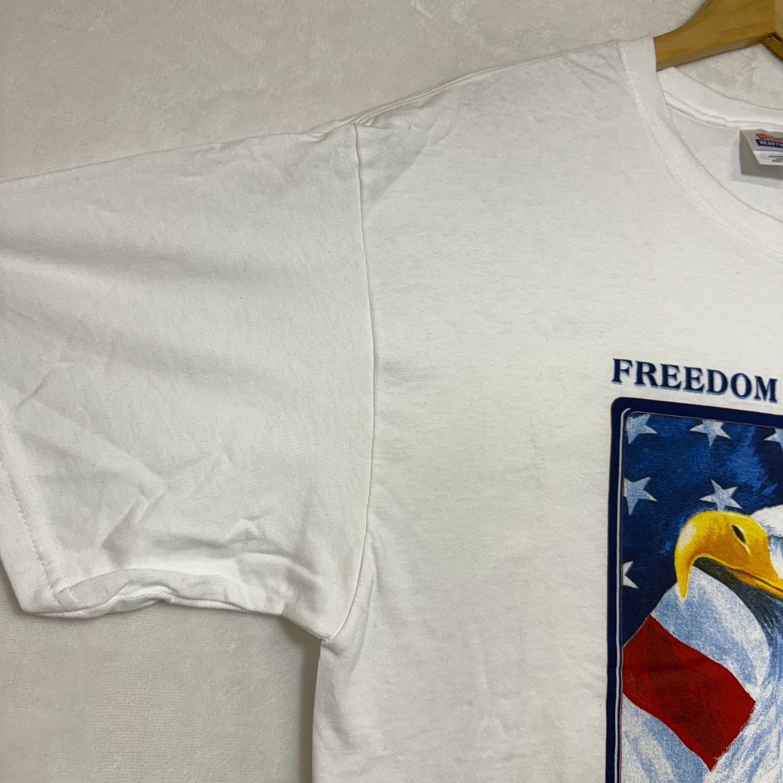 Hanes Hanes L Cotton Shirt Freedom Is Not Free Veterans USA Y2K Size US L / EU 52-54 / 3 - 3 Thumbnail