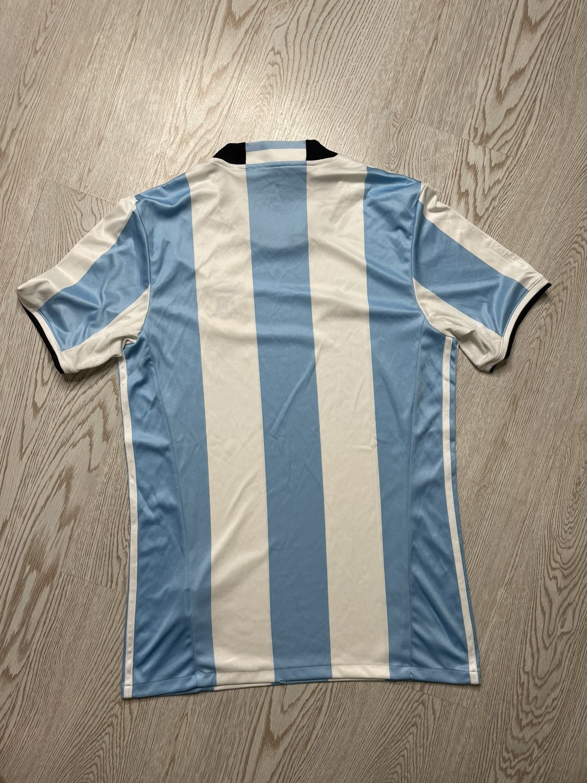Adidas Adidas Argentina 2016 Soccer training jersey size S Size US S / EU 44-46 / 1 - 10 Thumbnail