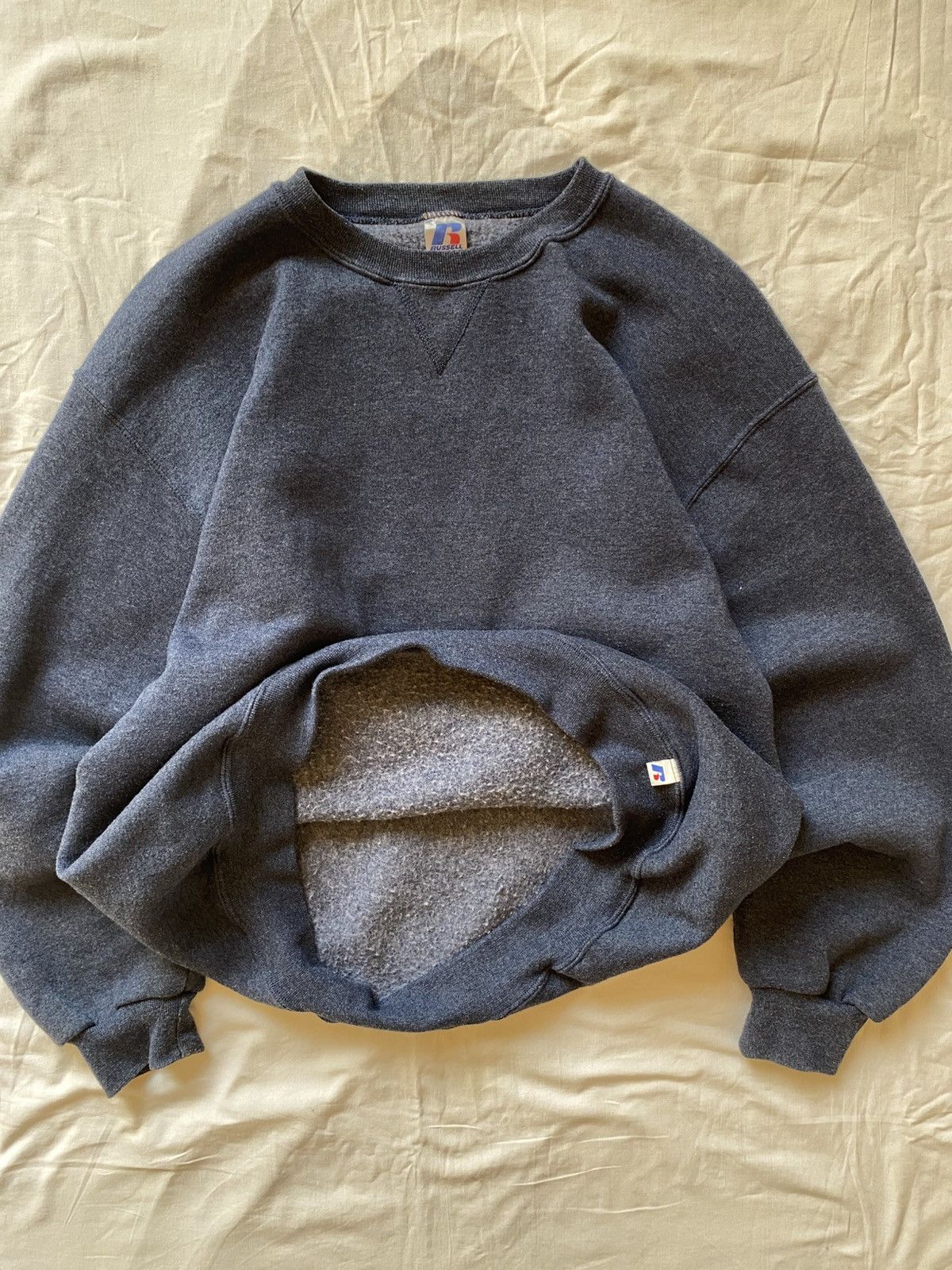 Russell Athletic Vintage Russell Sweatshirt Crewneck Size US L / EU 52-54 / 3 - 3 Thumbnail