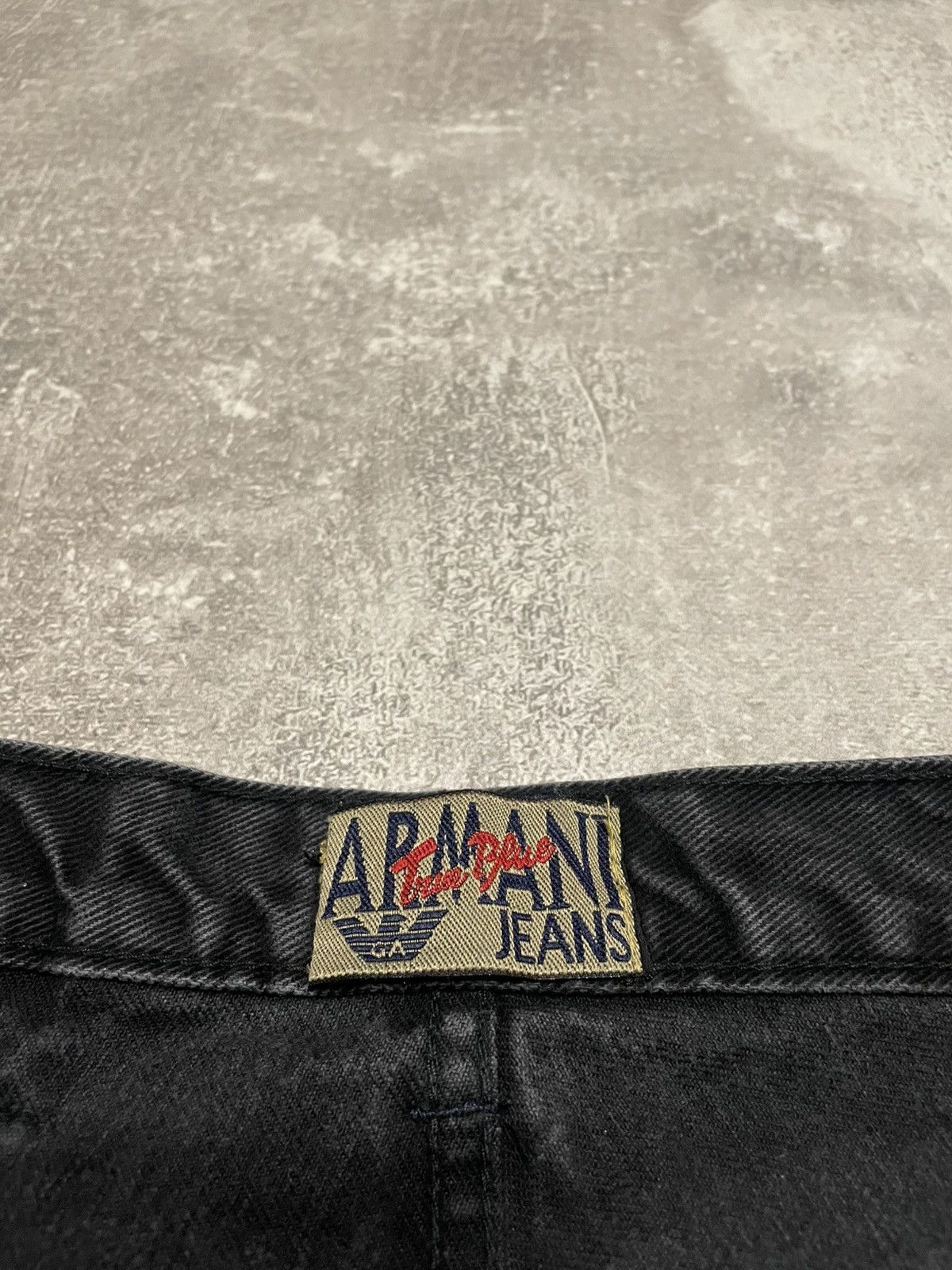 Armani Vintage Armani Jeans Black Regular Fit Denim Size 34 Size US 34 / EU 50 - 9 Thumbnail