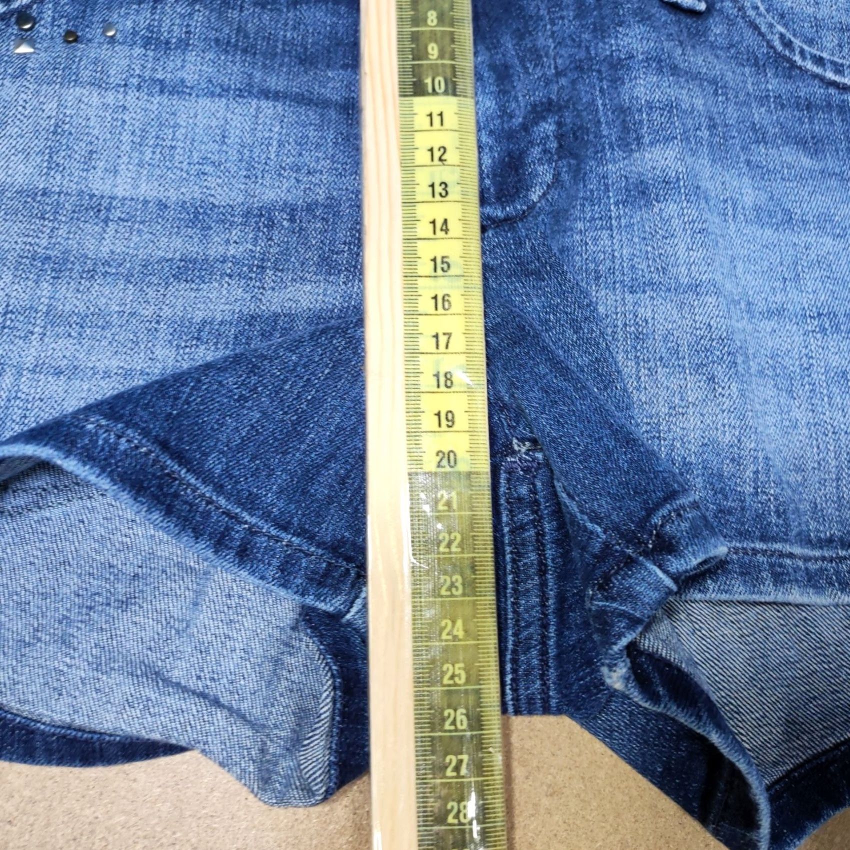 Tommy Hilfiger Tommy Hilfiger Womens Blue Denim Shorts Size 28 Low Rise Size 28" / US 6 / IT 42 - 4 Thumbnail