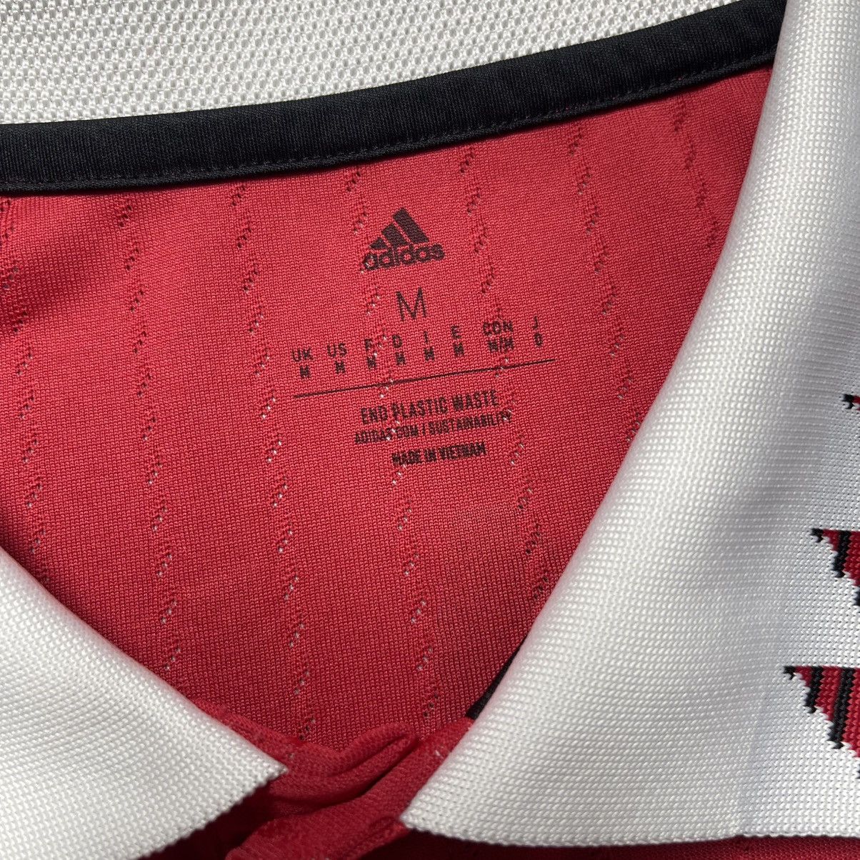 Vintage MANCHESTER UNITED ADIDAS 2022/2023 SOCCER JERSEY #7 RONALDO Size US M / EU 48-50 / 2 - 5 Thumbnail