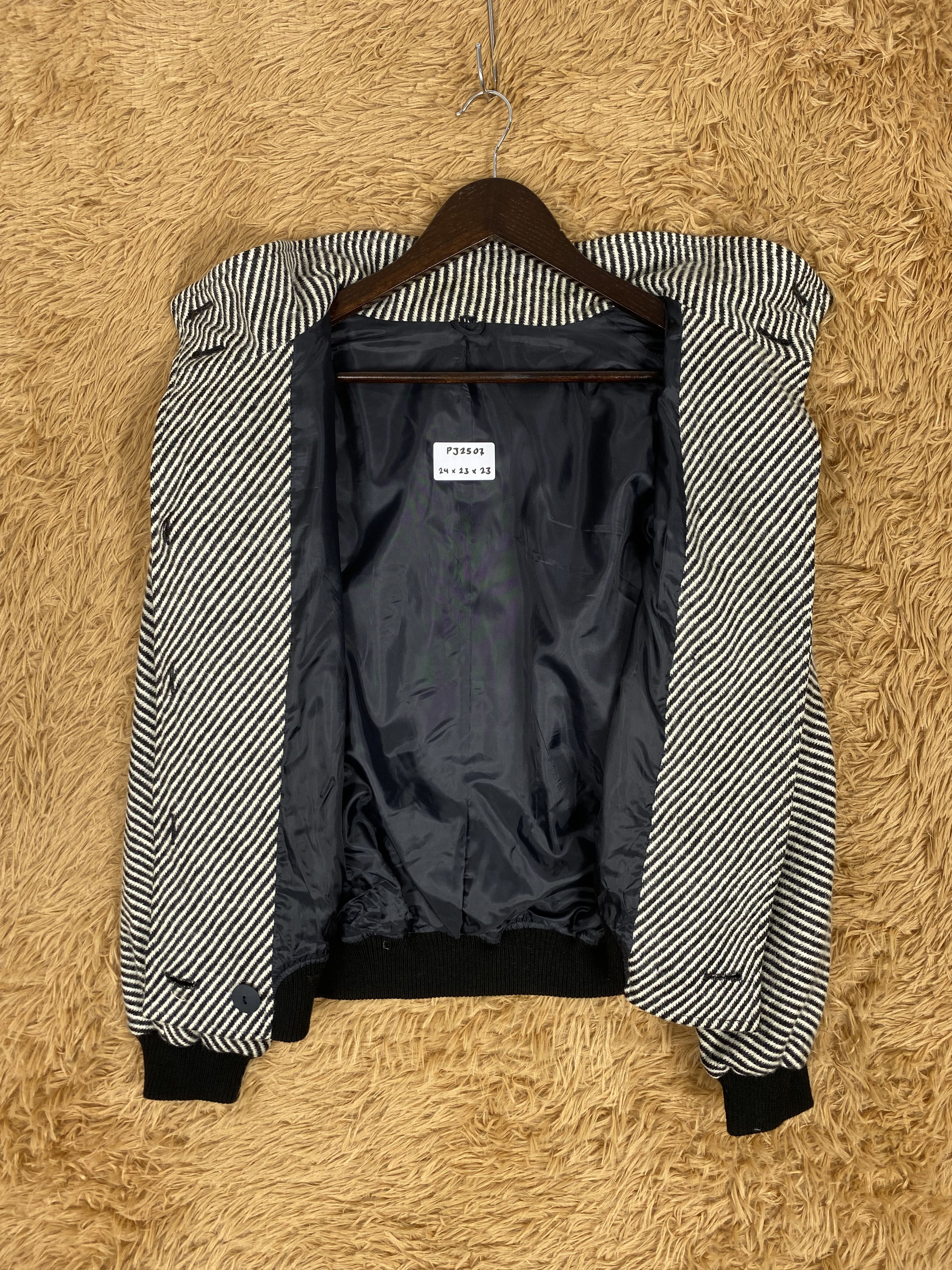 Japanese Brand Vintage Japanese Brand Jacket PJ2507 Size US M / EU 48-50 / 2 - 5 Thumbnail