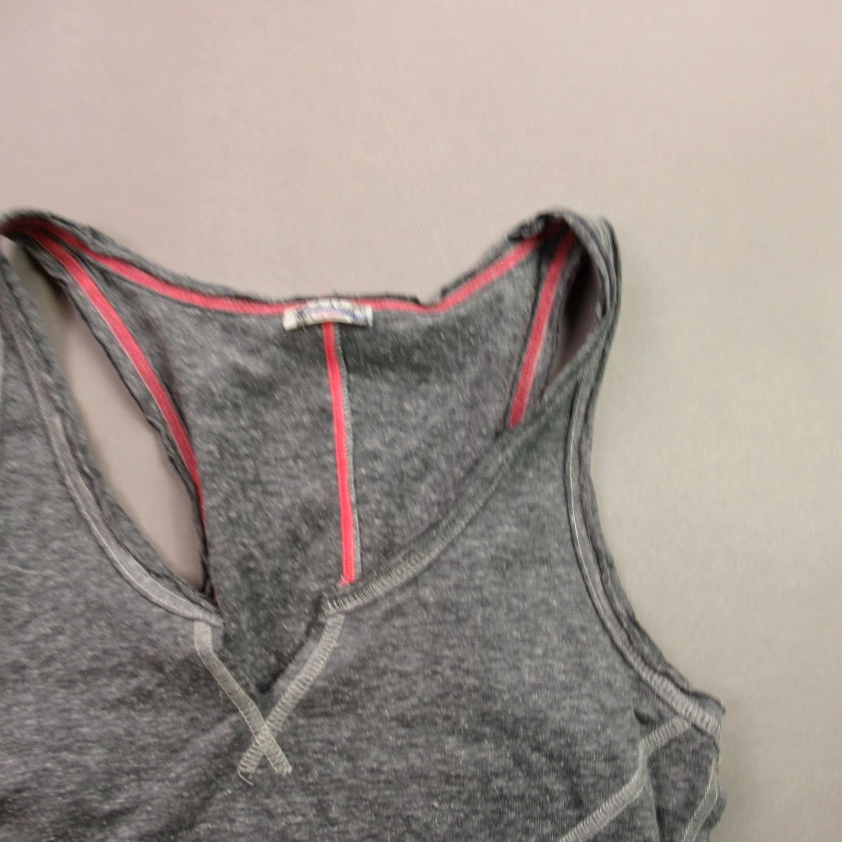 Free People Free People Shirt Womens XS Sleeveless V Neck Pullover Lightweight Gray Size XS / US 0-2 / IT 36-38 - 2 Thumbnail