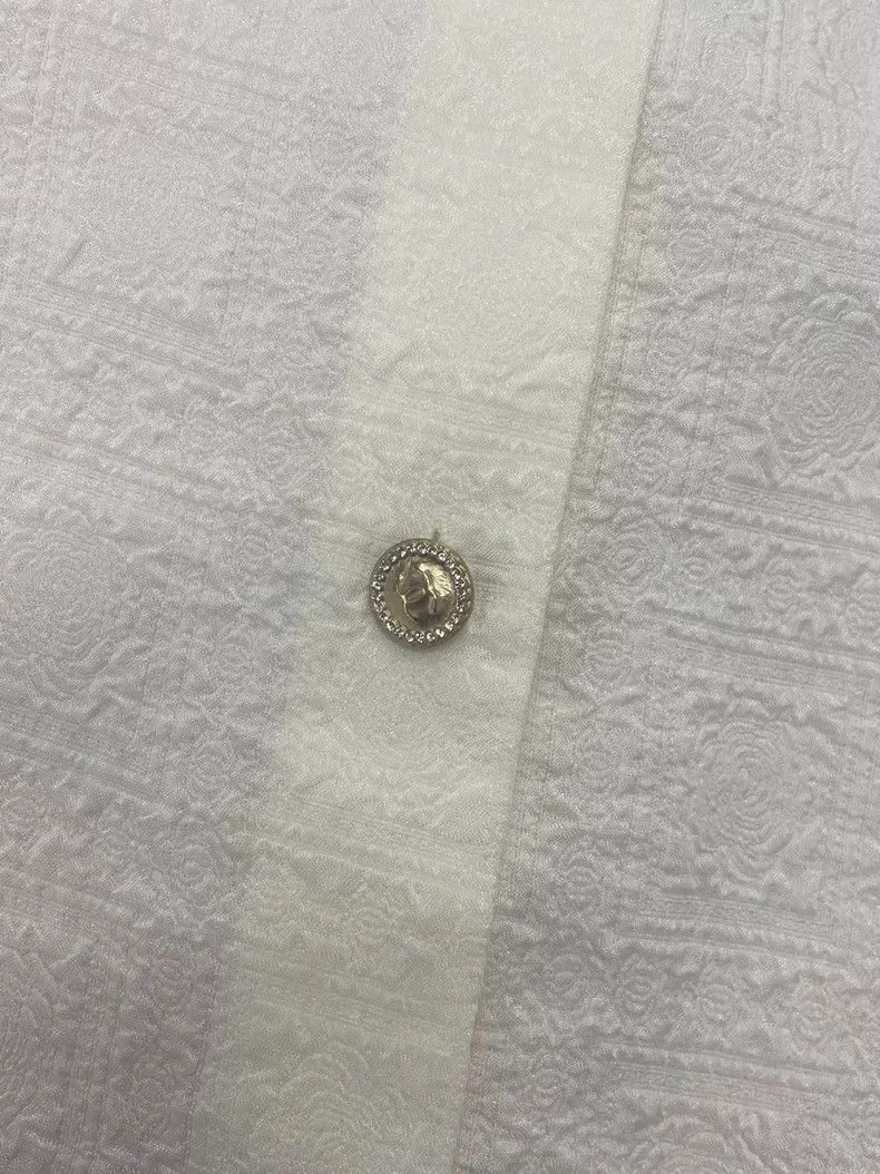 Chanel Chanel 26C early spring vacation white silk jacquard off-s Size XS / US 0-2 / IT 36-38 - 2 Thumbnail