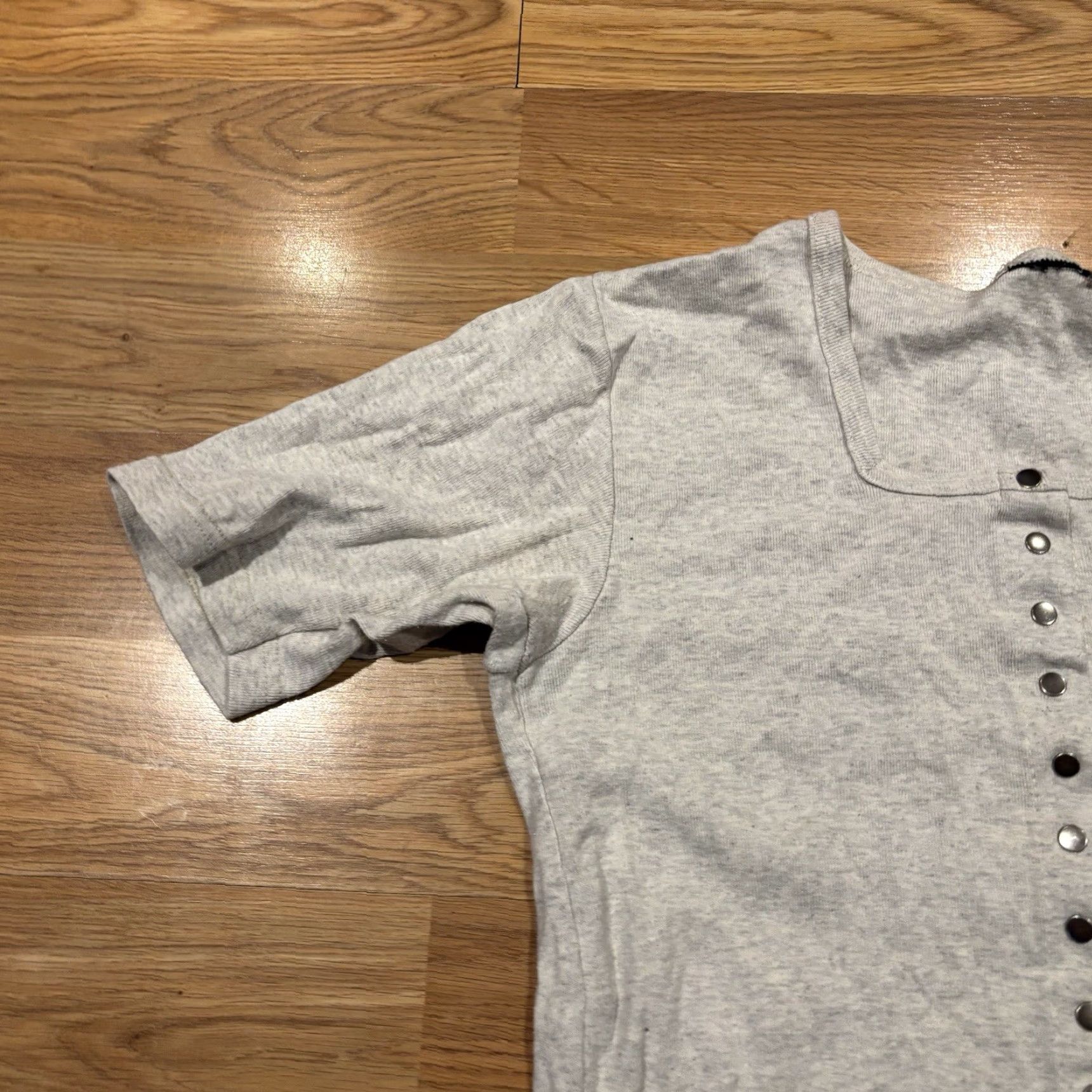 Harley Davidson VINTAGE Harley-Davidson Button-Down Shirt 3/4 Sleeve Women’s Size M Gray Cotton Polyester 2001 Motor Cycle Biker 90s Women's Crew Neck Casual Size M / US 6-8 / IT 42-44 - 4 Thumbnail