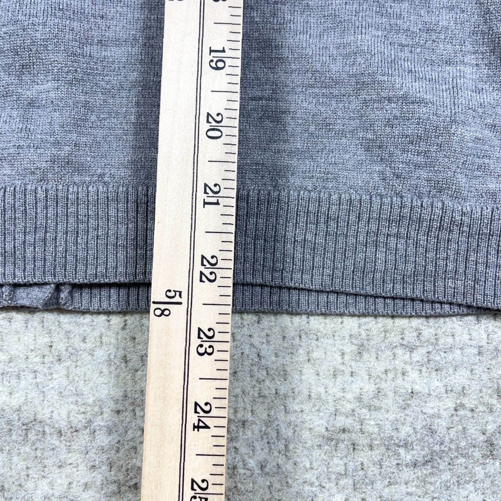 Brooks Brothers VINTAGE Brooks Brothers Cardigan Sweater Women Large Gray Blue Diamond V Neck 346 Wool Size L / US 10 / IT 46 - 7 Thumbnail