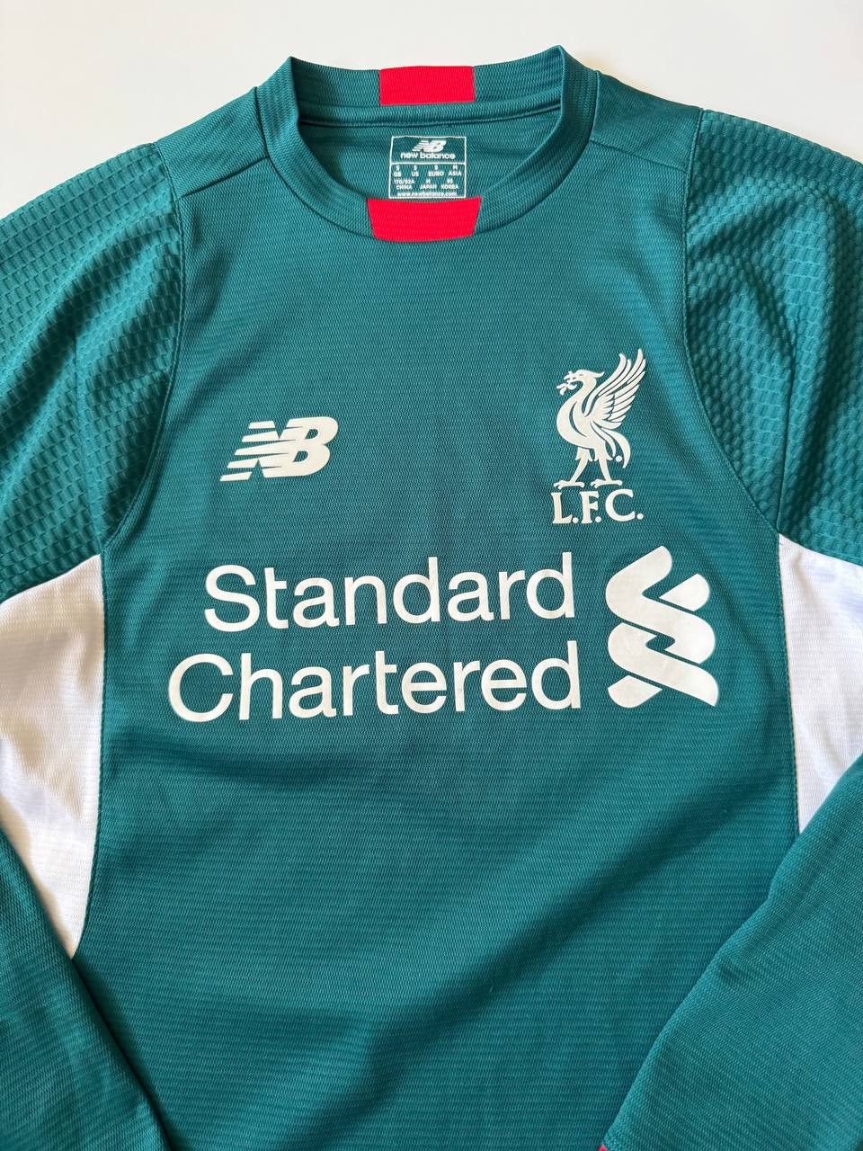 New Balance New balance Liverpool soccer jersey longsleeve S sz Standard Size US S / EU 44-46 / 1 - 2 Thumbnail