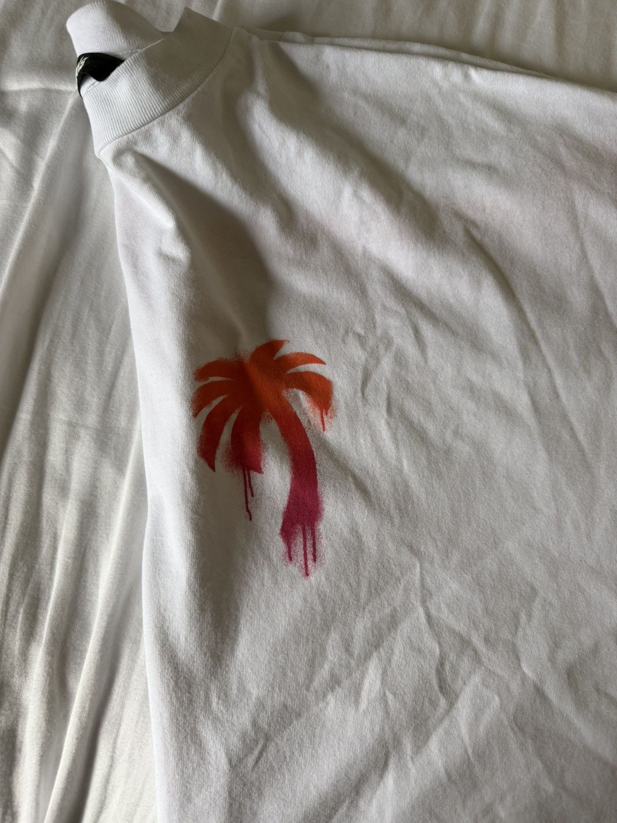 Palm Angels Palm Angels White Red Spray Logo Tee Size US M / EU 48-50 / 2 - 6 Thumbnail