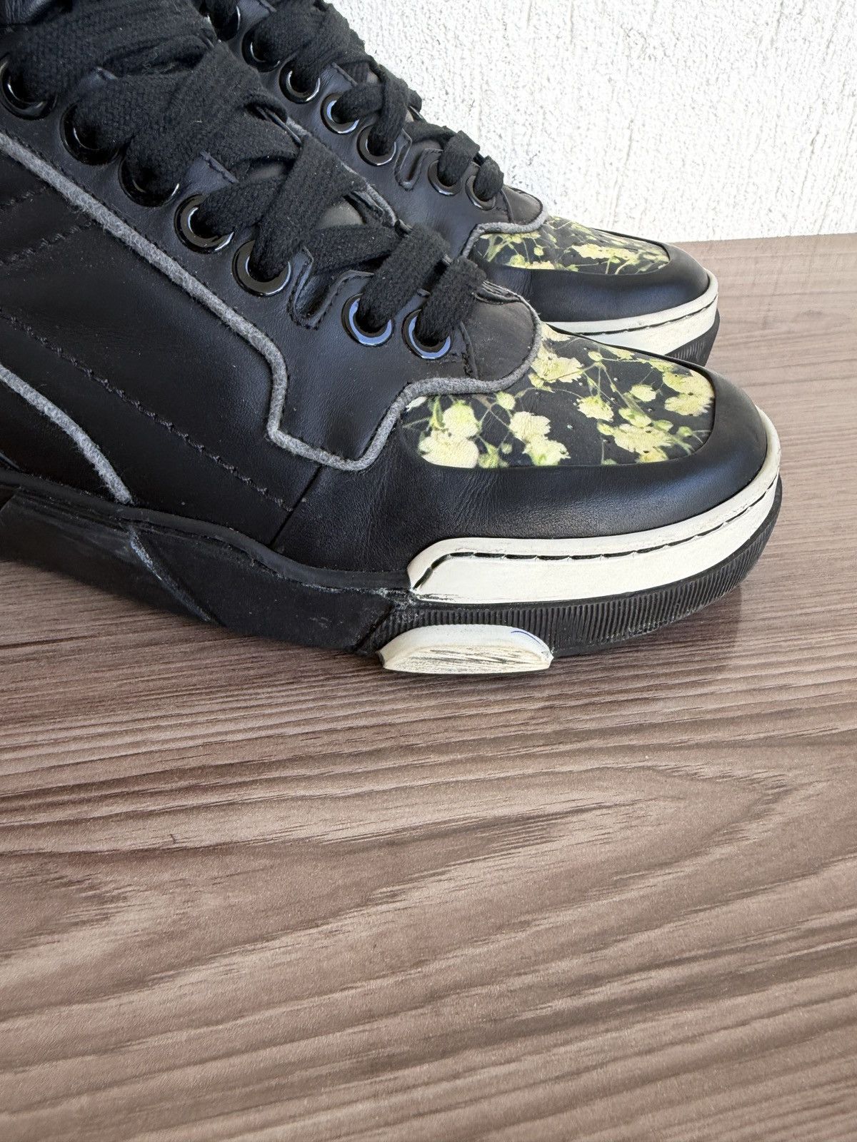 Givenchy Tyson high sneaker by Riccardo Size US 8 / EU 41 - 8 Thumbnail