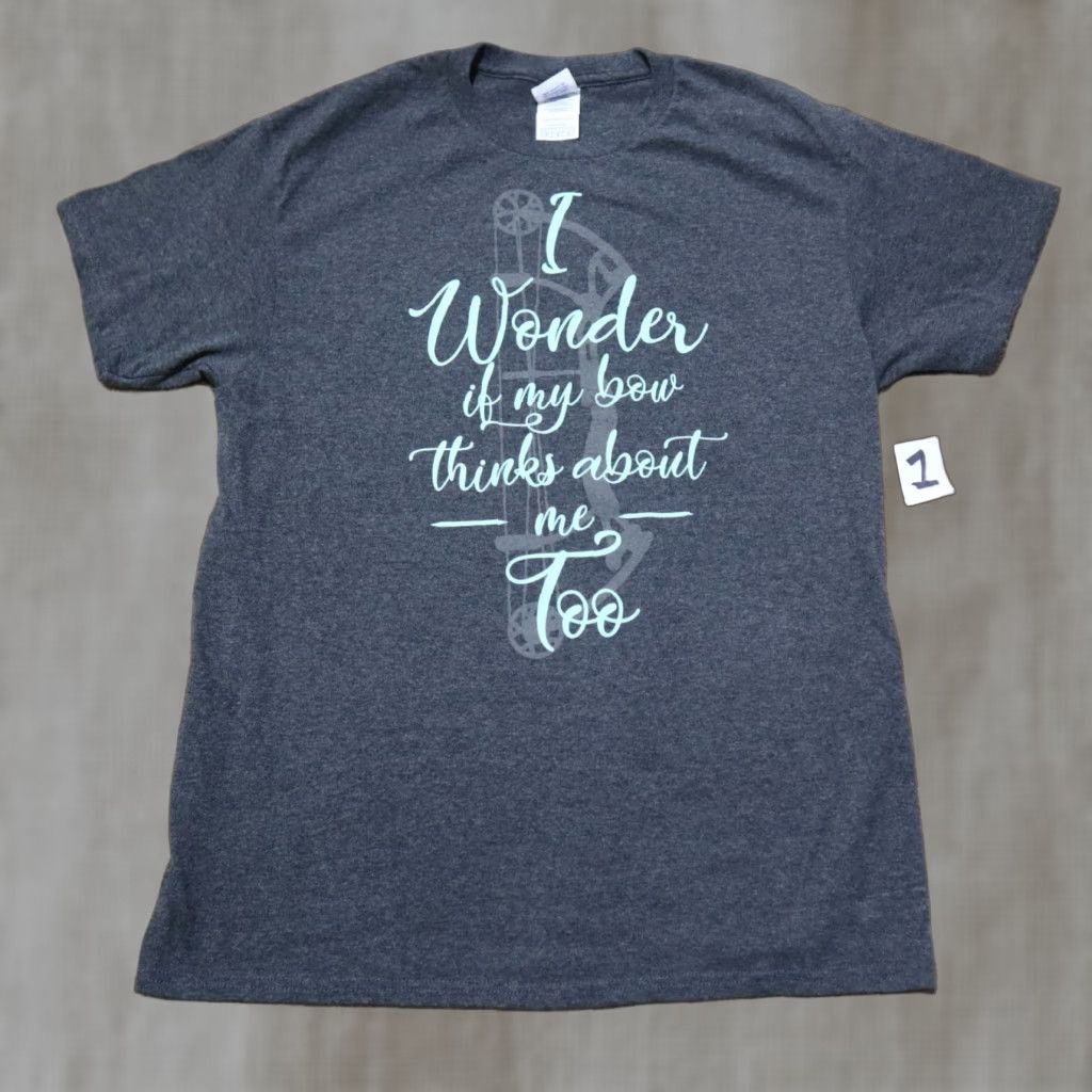 Delta I Wonder If my Bow Thinks about Me too Shirt Delta Men Medium Gray Hunter Shirt Bow Graphic Tee 90s? Size US M / EU 48-50 / 2 - 1 Thumbnail