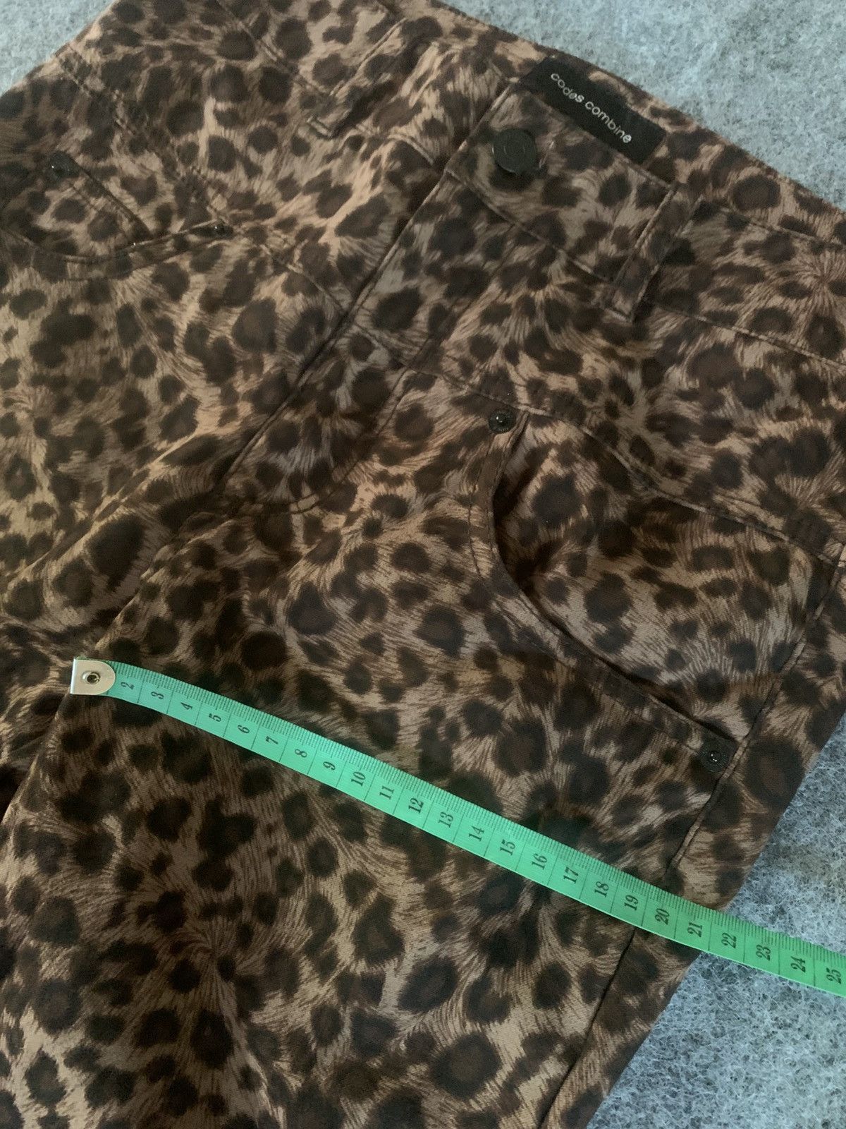 Japanese Brand Codes Combine Leopard style Size 27" / US 4 / IT 40 - 8 Thumbnail