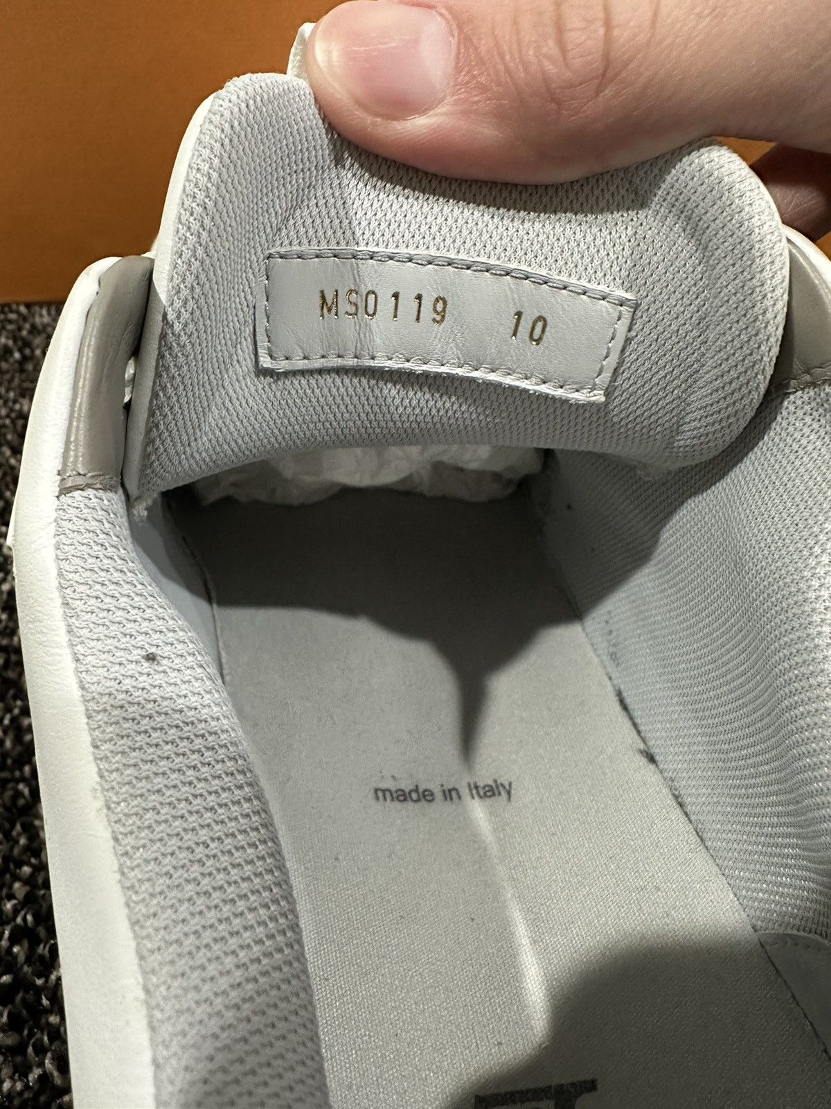 Louis Vuitton Louis Vuitton x Virgil Abloh LV Low Trainer OG Green SS19 Size US 10 / EU 43 - 9 Thumbnail