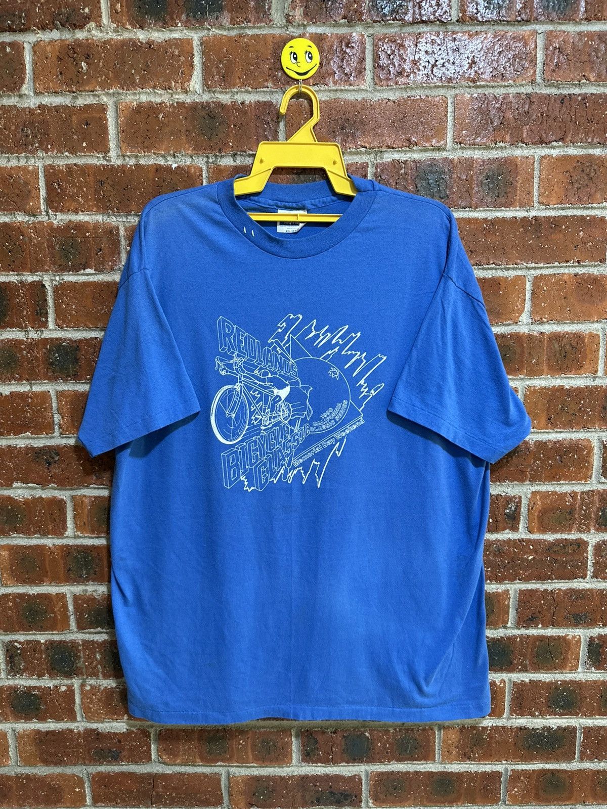 Hanes × Vintage Vintage Redlands Bicycle Classic 1990 Faded Tee Size US XXL / EU 58 / 5 - 3 Thumbnail