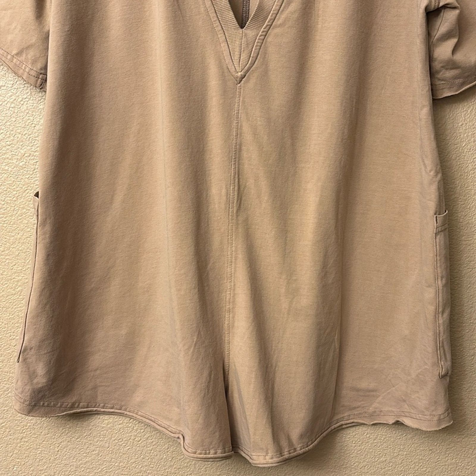 Free People NEW! $60 FREE PEOPLE Movement XS HOT SHOT TEE ROMPER Shorts Size 26" / US 2 / IT 38 - 9 Thumbnail