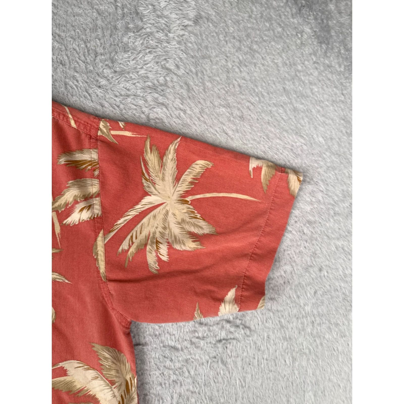 Van Heusen Van Heusen Shirt Adult Small Red Floral Palm Tree Button 100% Silk Hawaiian Size US S / EU 44-46 / 1 - 2 Thumbnail