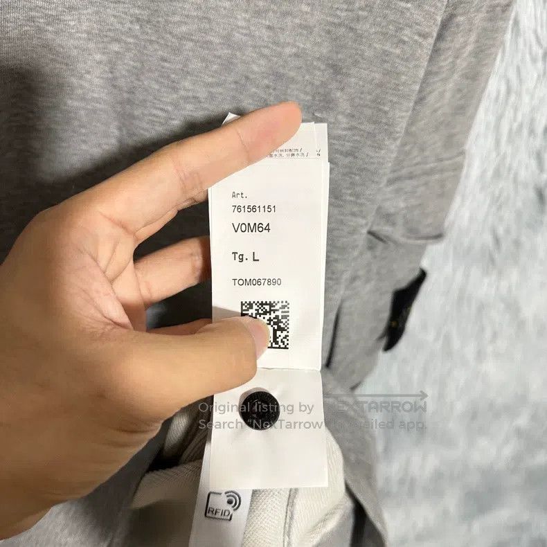Stone Island Stone Island Round Neck Sweatshirt Pocket Sleeves Grey L S Size US L / EU 52-54 / 3 - 7 Thumbnail