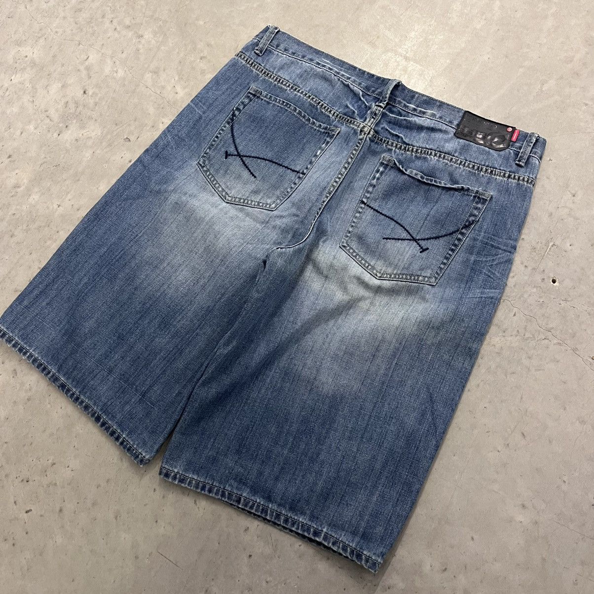 Ecko Unltd. × Vintage Y2K Ecko Untld. baggy skater gothic affliction style jorts Size US 40 / EU 56 - 6 Thumbnail