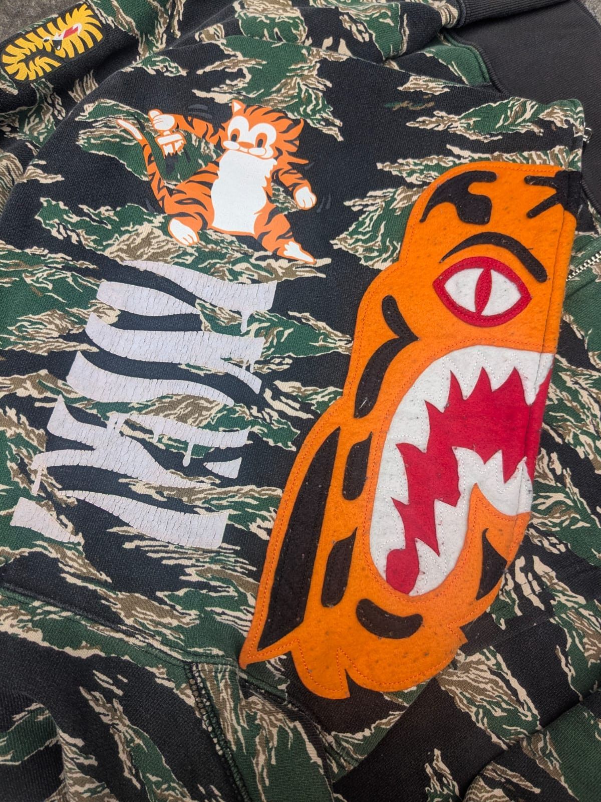 Bape RARE BAPE Funthera Militia Tiger Hoodie Gold Embroidery Size US M / EU 48-50 / 2 - 4 Thumbnail