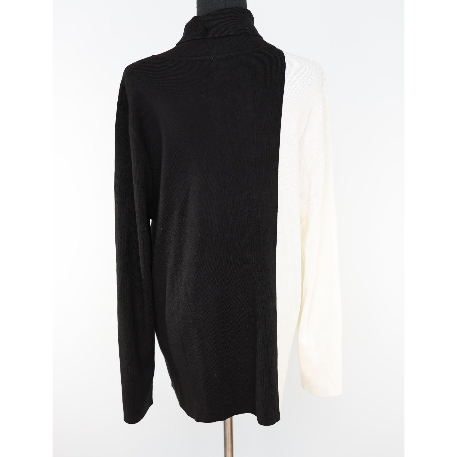 Chicos NWT CHICO'S Blk White Long Sleeve Turtleneck Sweater Sz 3 Size XL / US 12-14 / IT 48-50 - 4 Thumbnail