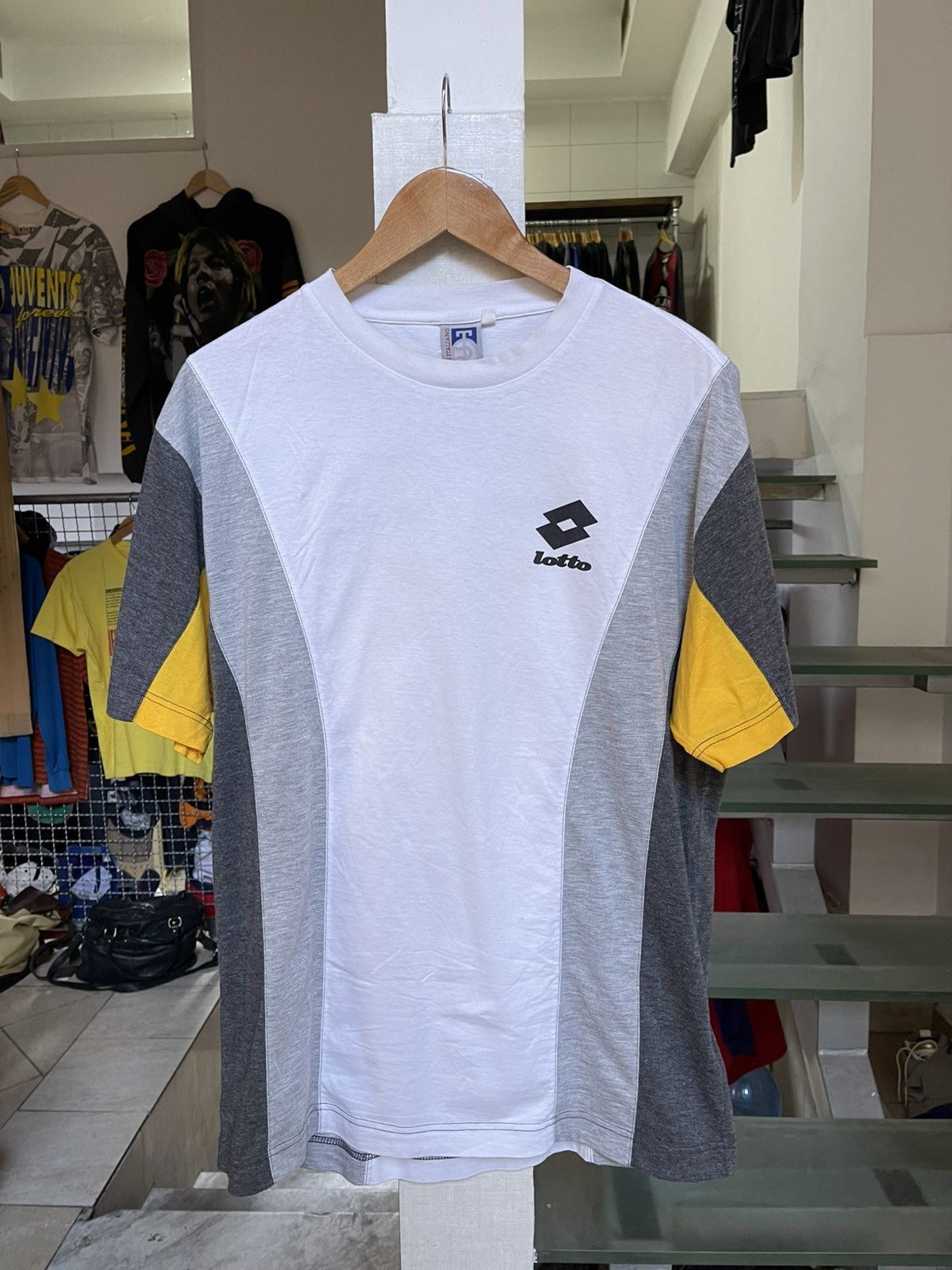 Lotto Sport Vintage Lotto Boris Becker Tenis T shirt 90s Size US L / EU 52-54 / 3 - 1 Thumbnail