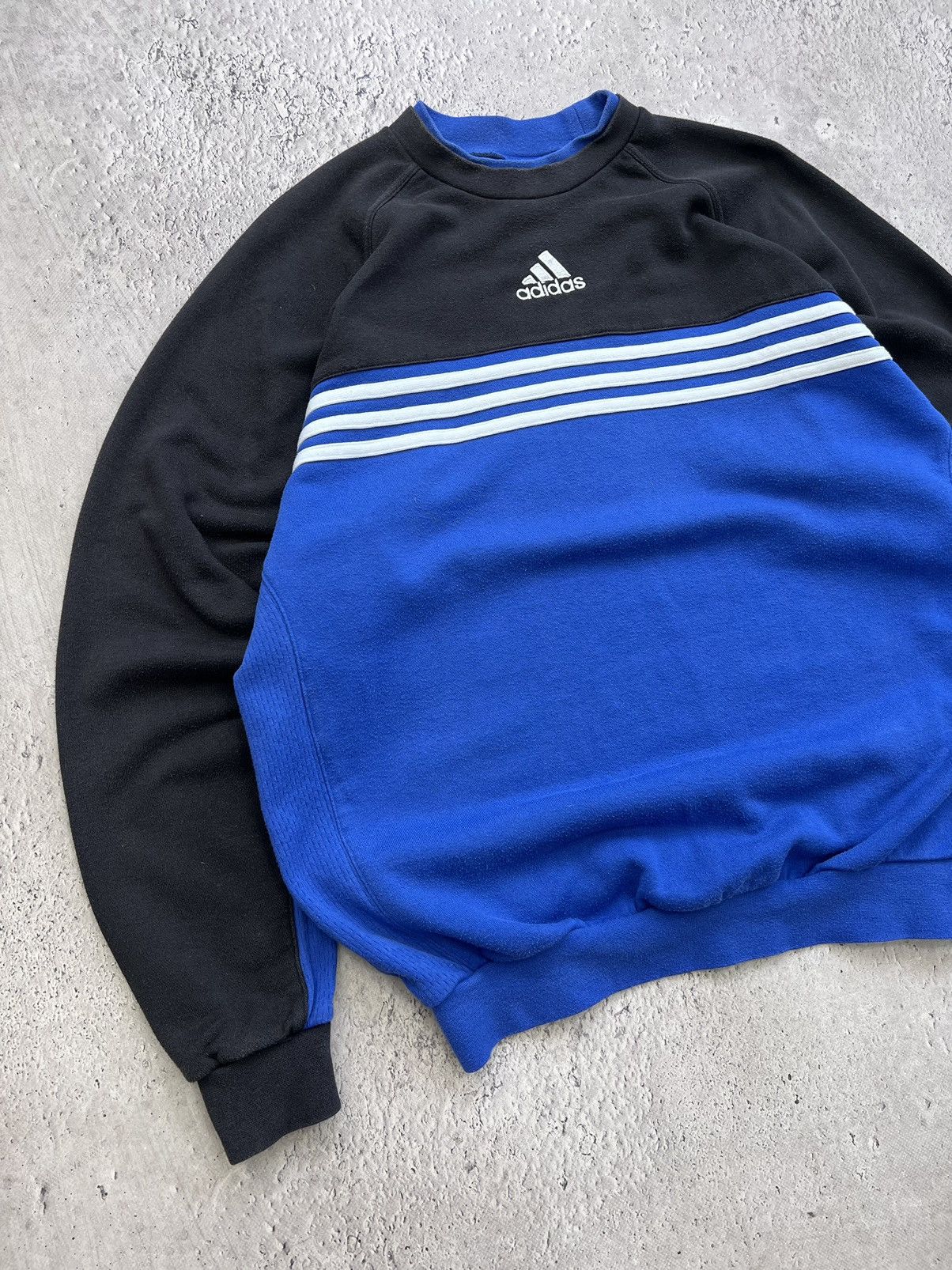 Adidas × Vintage Vintage Adidas Big Logo Streetwear Blue Oversize Sweatshirt Size US M / EU 48-50 / 2 - 2 Thumbnail