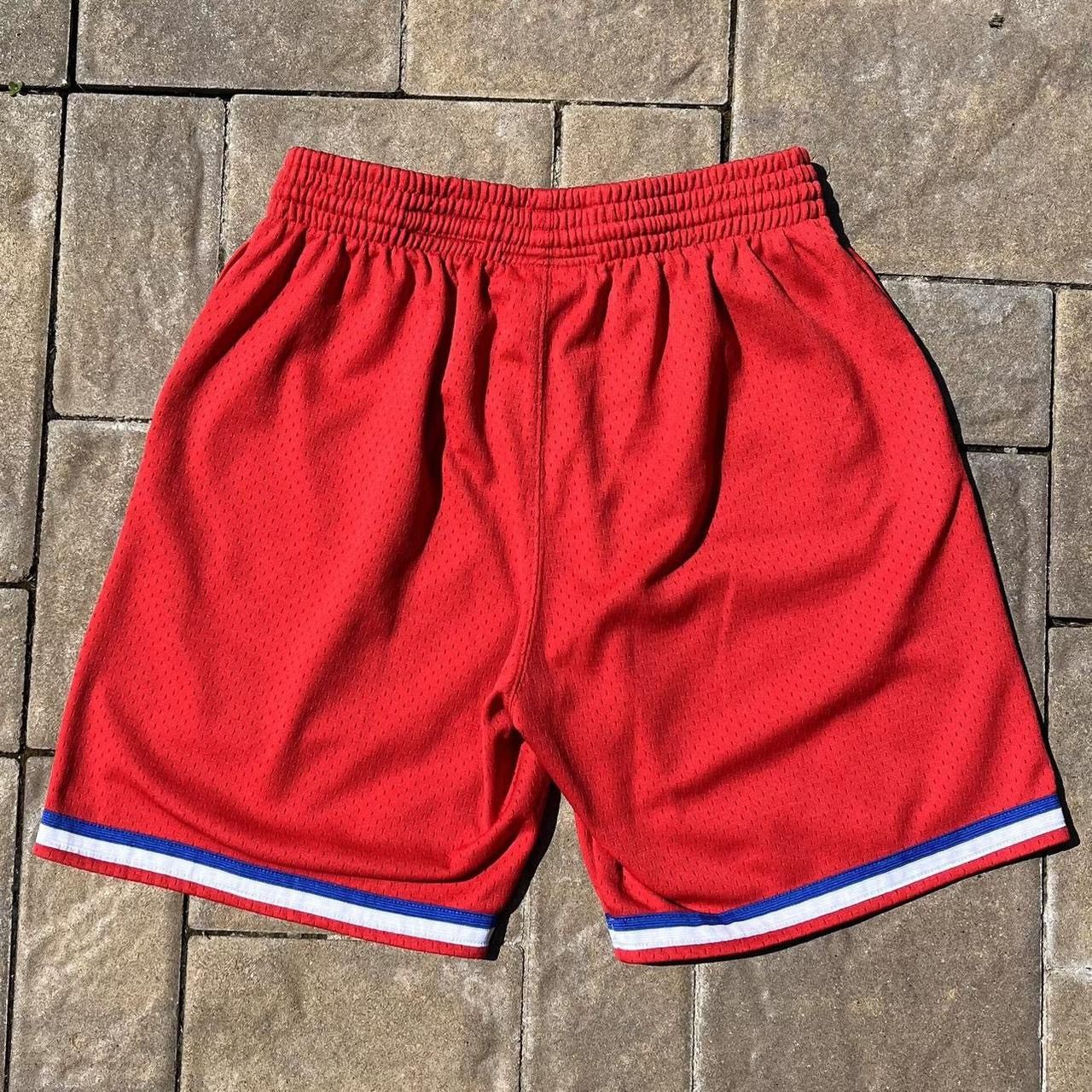 Mitchell & Ness × NBA Mitchell & Ness NBA Philadelphia 76ers Basketball Shorts Size US 34 / EU 50 - 2 Thumbnail