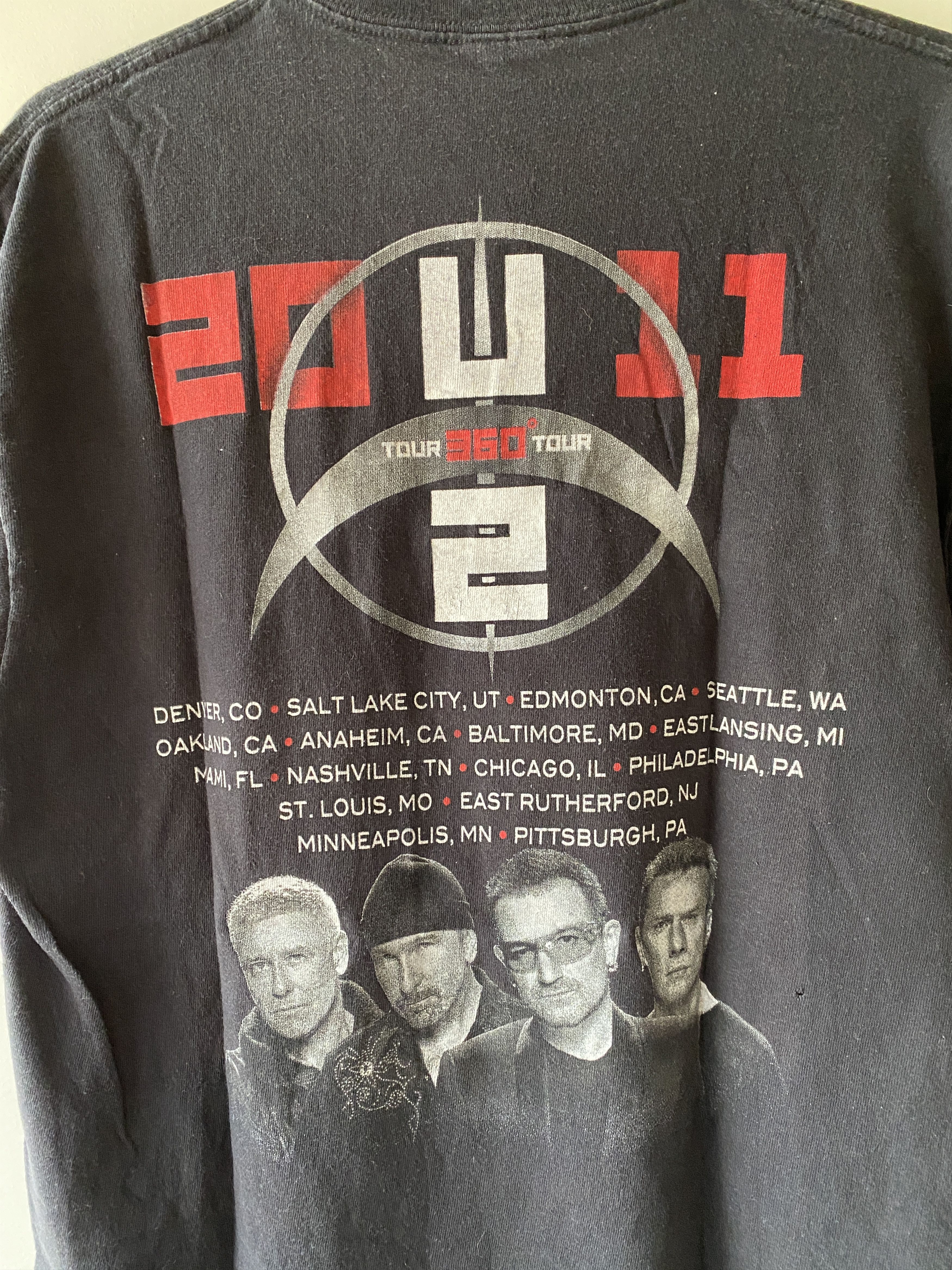 Band Tees 2011 U2 ROCK BAND USA TOUR T SHIRT Size US L / EU 52-54 / 3 - 5 Thumbnail