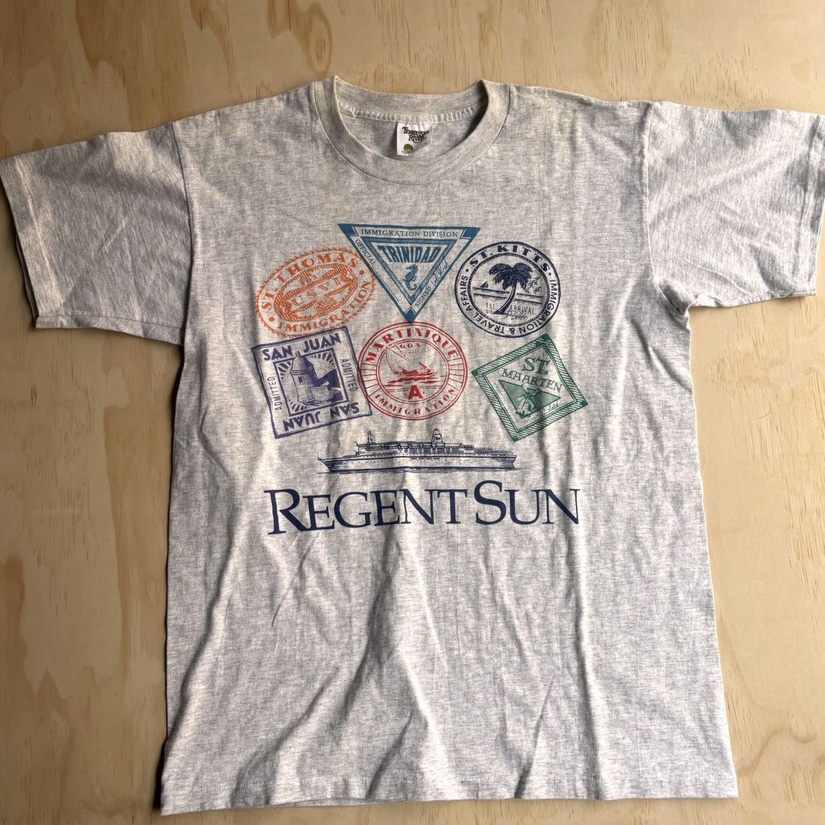 Vintage VINTAGE Regent Sun Cruise Shirt Mens Large Gray Caribbean Graphic Tee Made USA Size US L / EU 52-54 / 3 - 2 Thumbnail