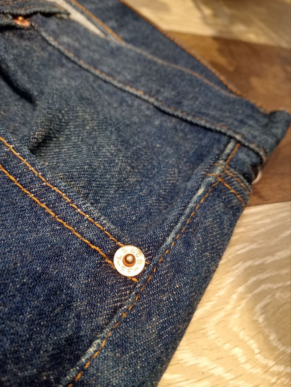 Levi's Vintage Clothing RARE LEVI'S VINTAGE 501XX BLUE DENIM JEANS - SIZE 33 Size US 33 - 6 Thumbnail