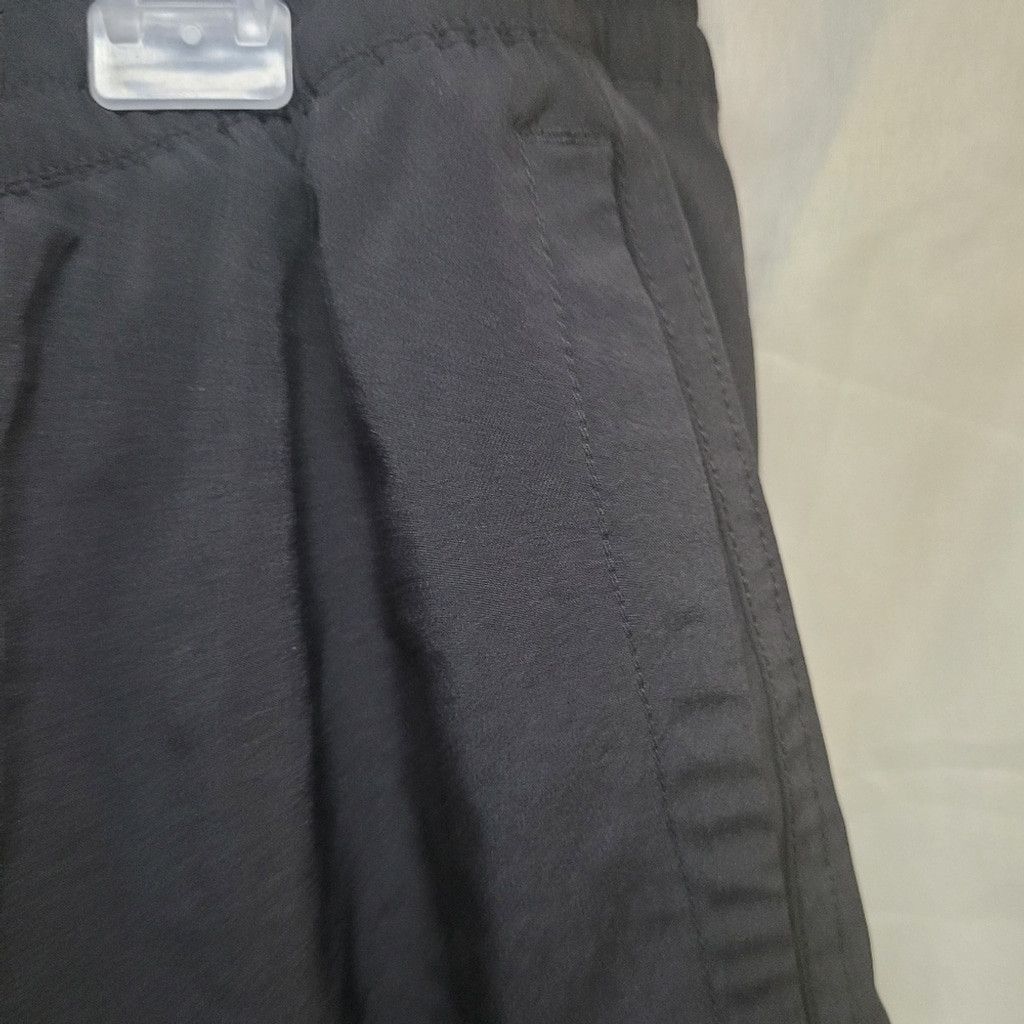 Descente Descente, womens shorts, black, elastic waist, Size 34 in. Size 40" / US 18 - 5 Thumbnail