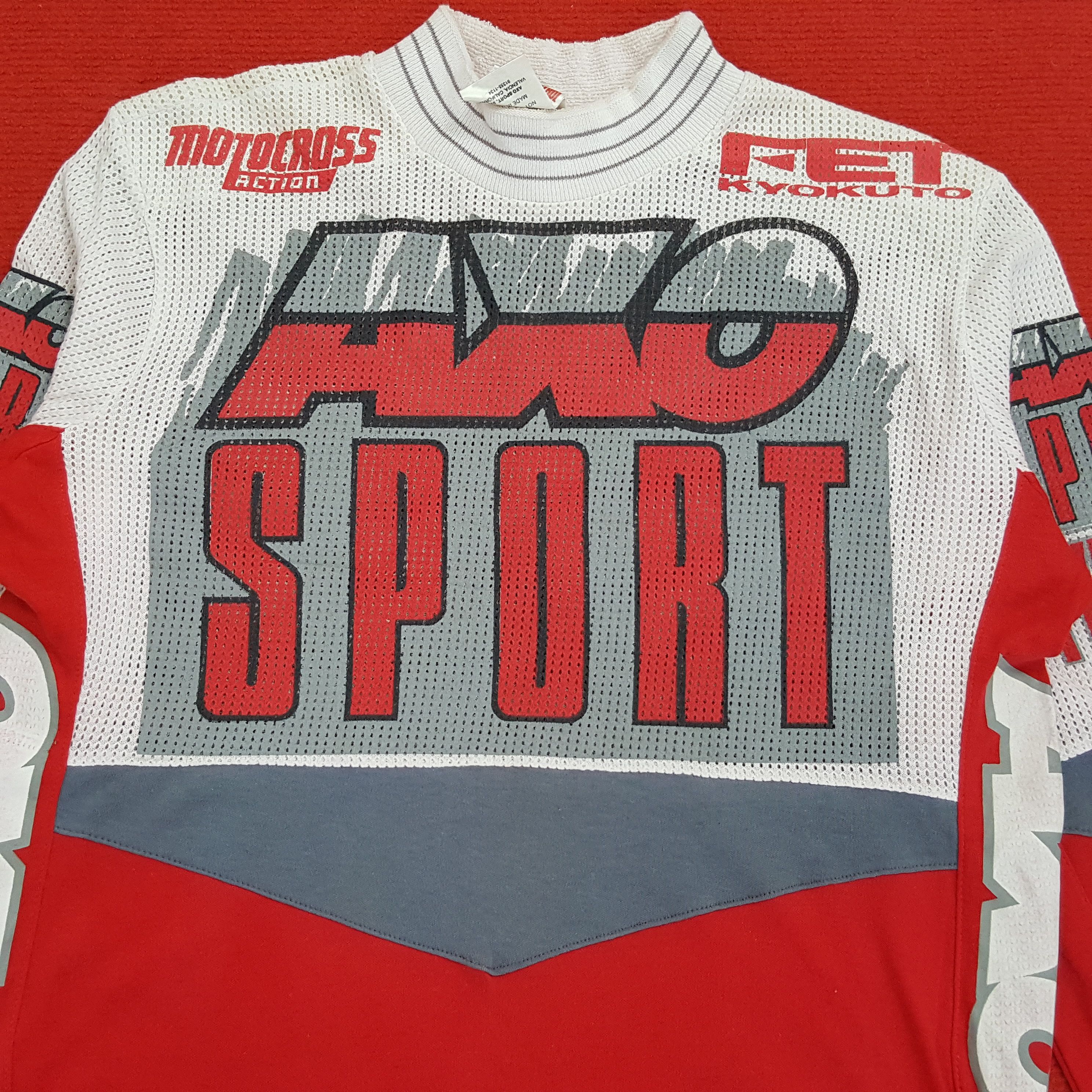 Vintage AXO Sport Extreme Sports Racing Motorcycle Motocross Tshirt Size US M / EU 48-50 / 2 - 2 Thumbnail