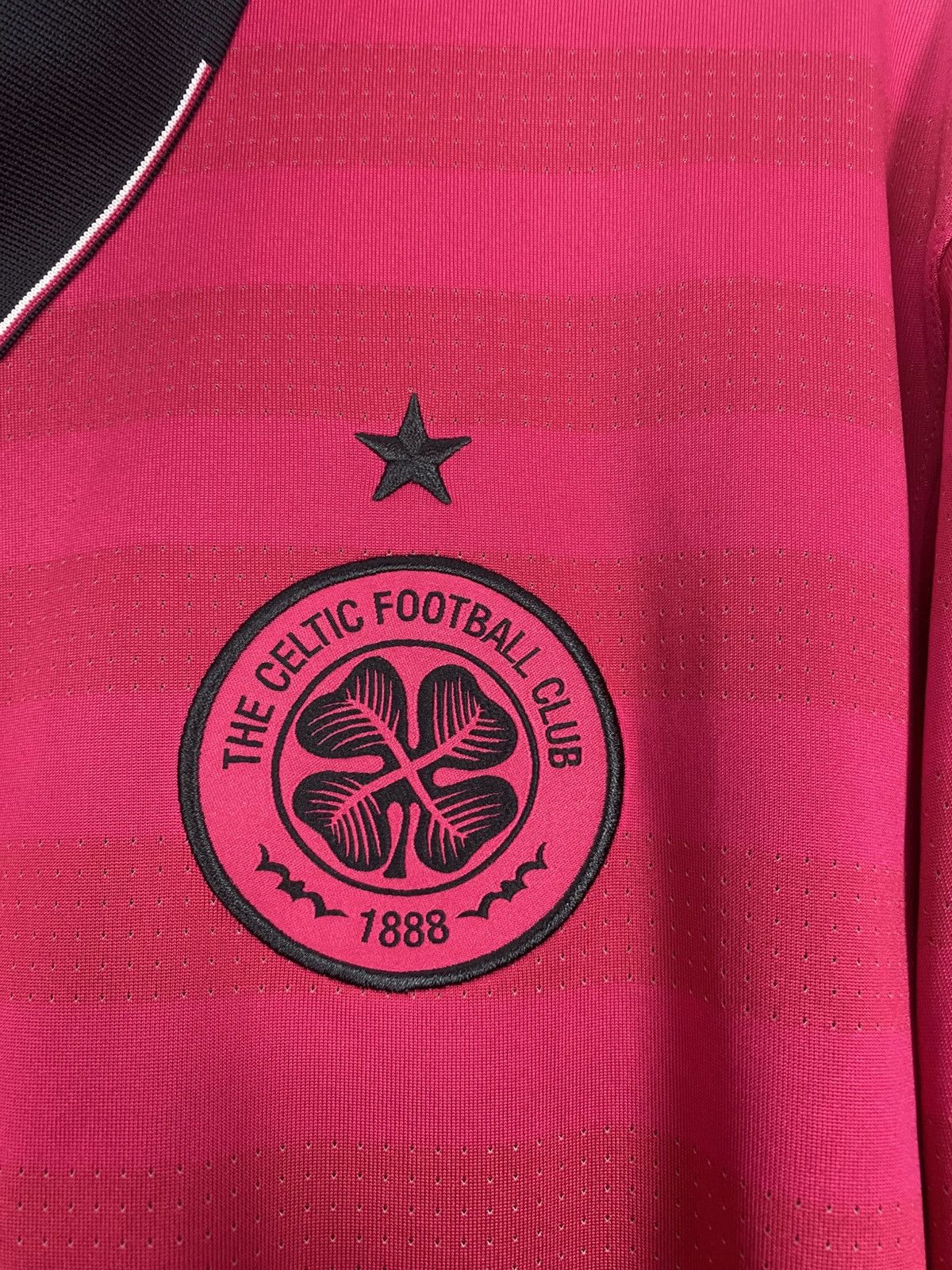 New Balance New Balance x Celtic Third Kit 2016 2017 16/17 football Size US XXL / EU 58 / 5 - 5 Thumbnail