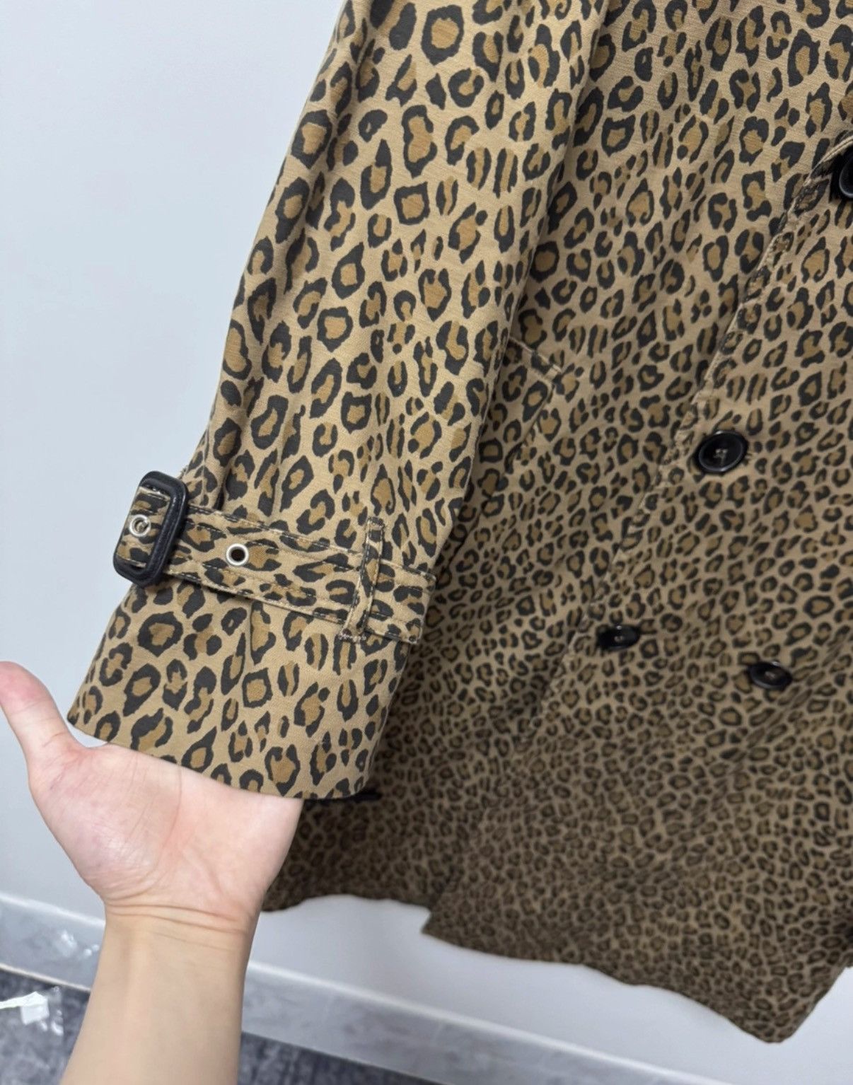 Saint Laurent Paris SLP 16SS Runway Double-Breasted Caramel Leopard Print Coat Size US L / EU 52-54 / 3 - 5 Thumbnail