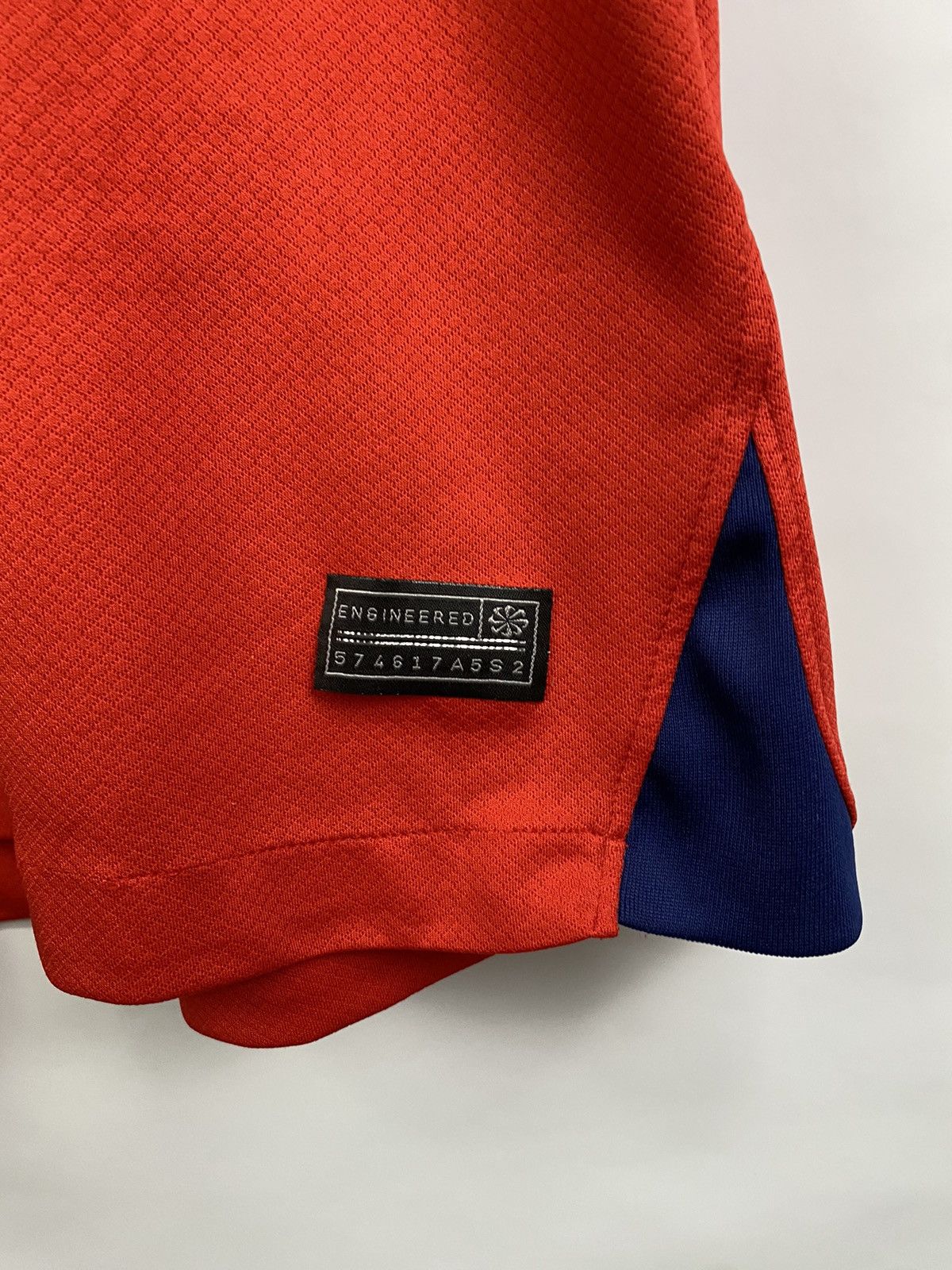 Nike 🏴󠁧󠁢󠁥󠁮󠁧󠁿 Nike England Soccer Jersey T-Shirt Rare Retro Hype Y2K Size US XL / EU 56 / 4 - 4 Thumbnail