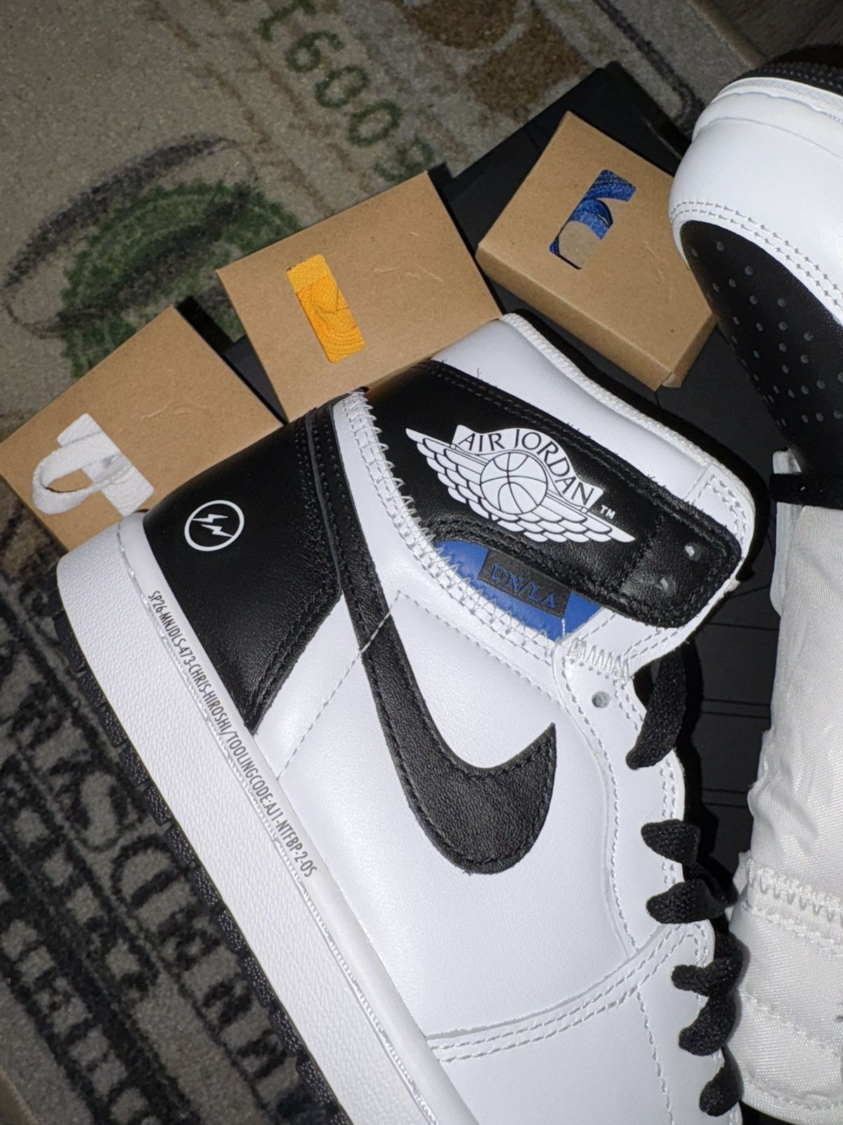 Fragment Design × Jordan Brand Jordan 1 Retro High OG SP Fragment x Union LA White Black Size US 8.5 / EU 41-42 - 2 Thumbnail