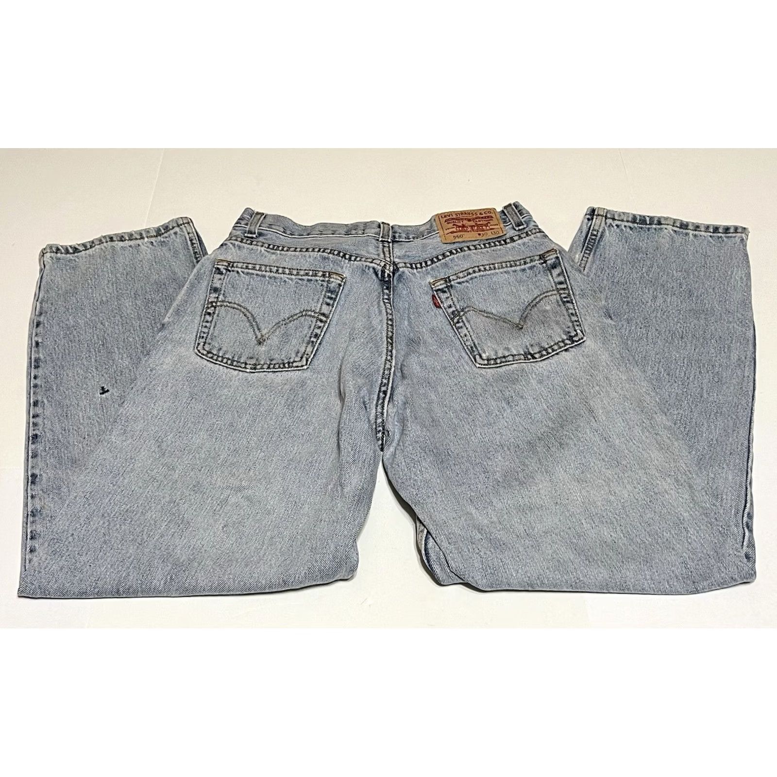 Levi's VINTAGE Levi's 560 Jeans Men’s 30x30 Blue Denim Distressed Grunge Logo Cotton Slim Relaxed Tapered USA USA Model 560 Distressed Vintage Jeans Men Size US 30 / EU 46 - 2 Thumbnail
